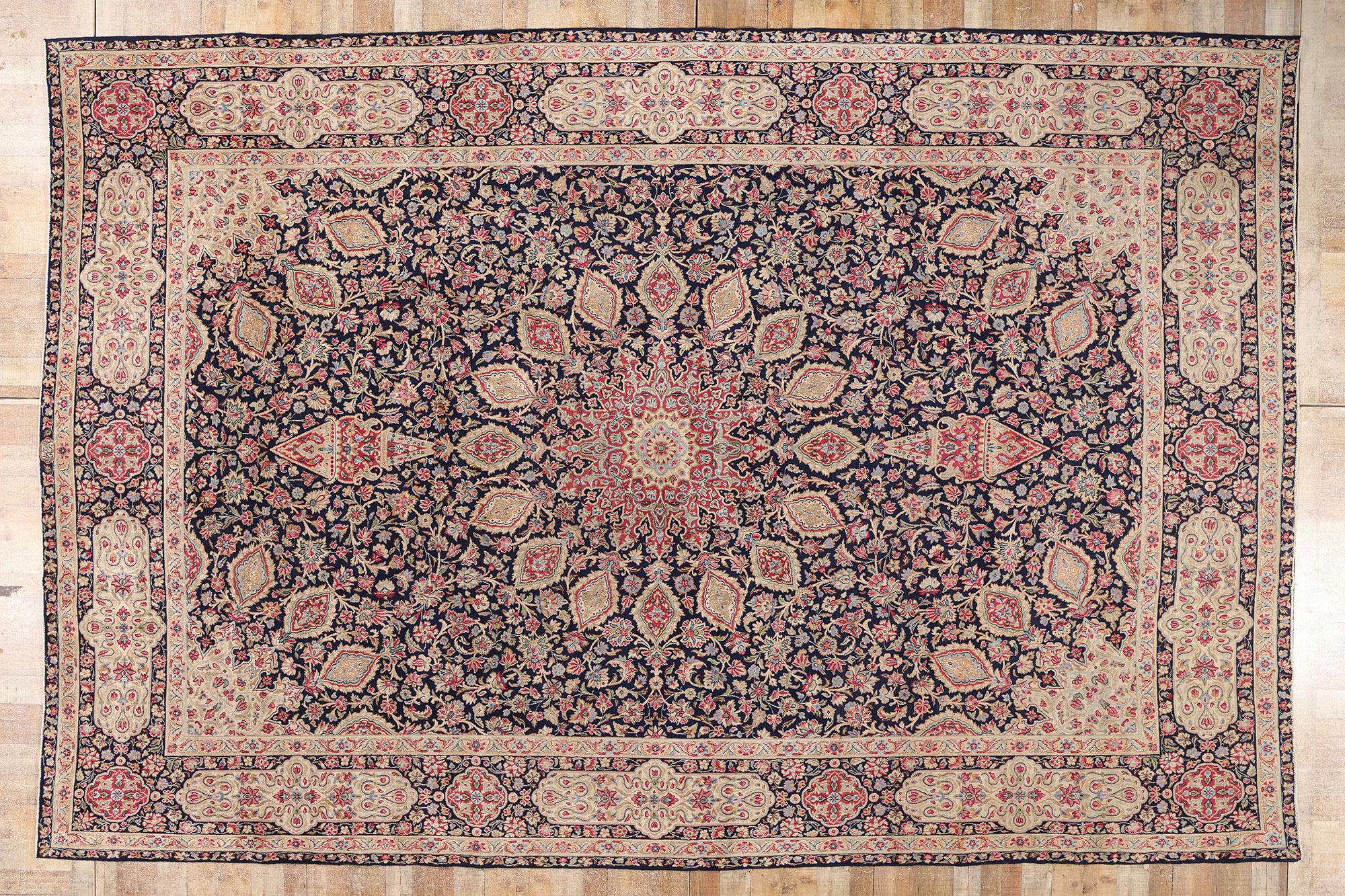 Tapis ancien persan Kerman de style traditionnel signé de la fin du 19e siècle en vente 8