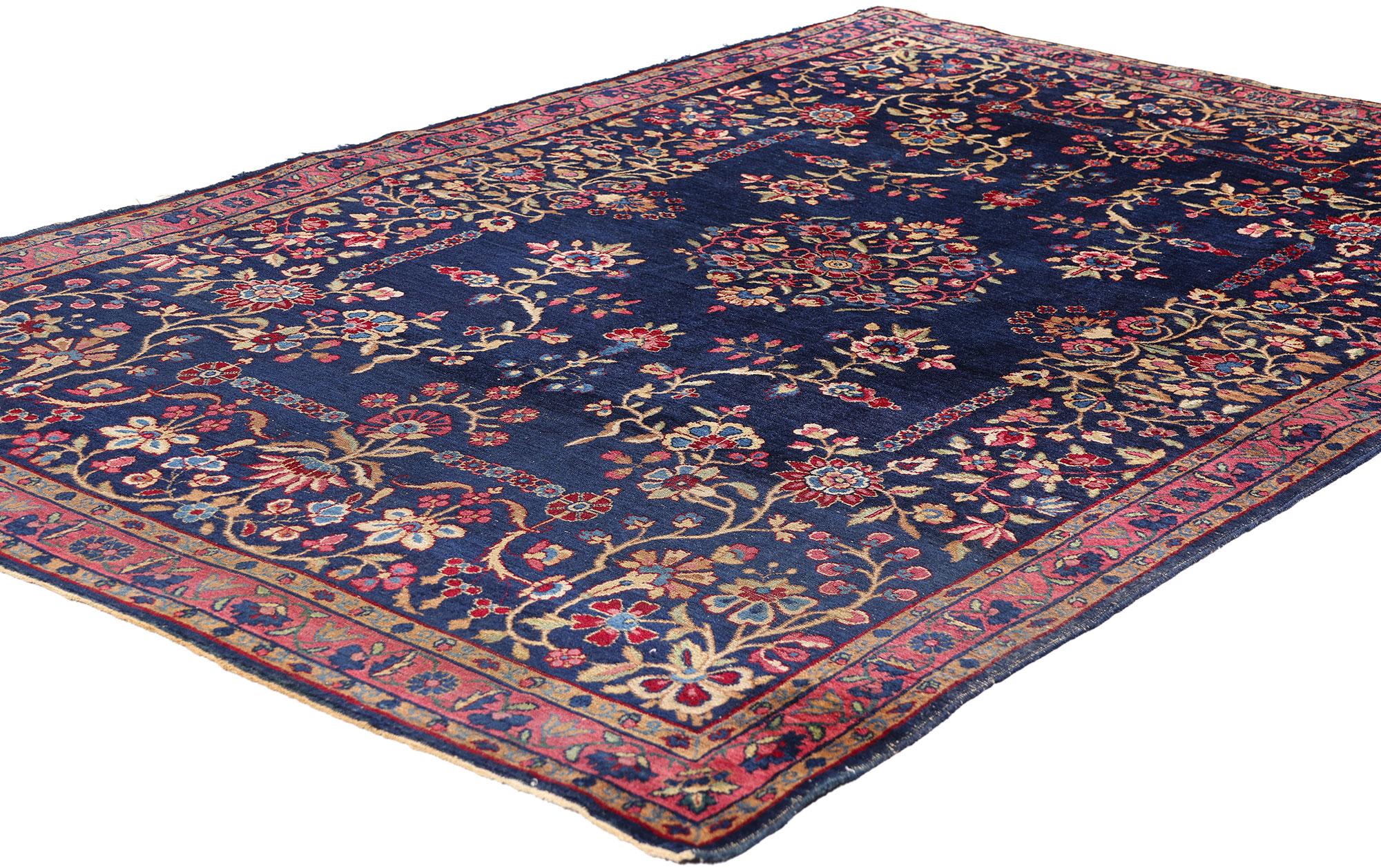 79258 Antiker persischer Kerman-Teppich, 04'02 x 06'02. Dieser Teppich aus handgeknüpfter Wolle aus Kerman, der Anfang des 20. Jahrhunderts im Herzen Persiens gewebt wurde, strahlt eine kaiserliche Anziehungskraft aus, die man außerhalb der