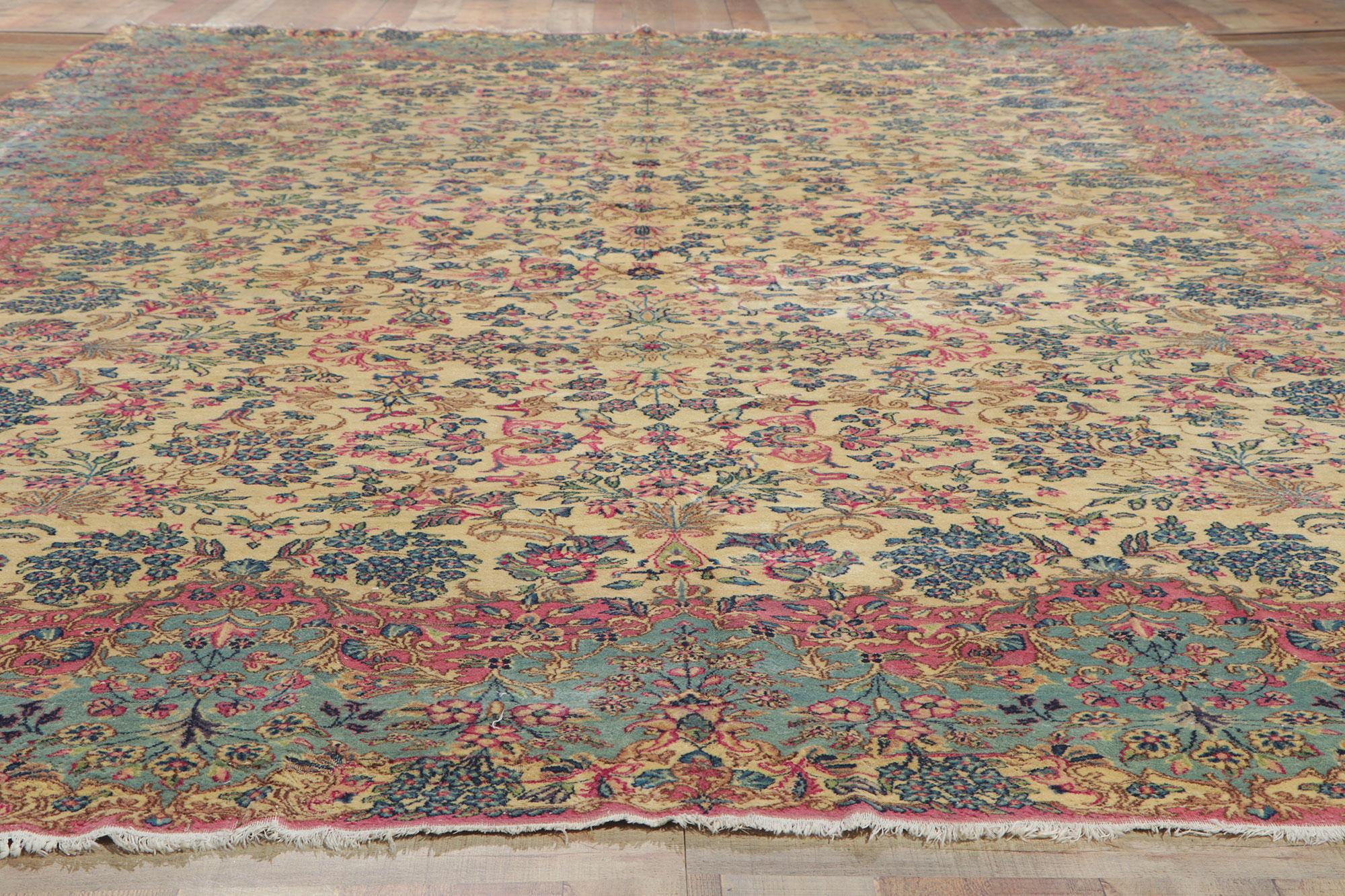 Wool Antique Persian Kerman Rug, 09'07 x 16'03 For Sale