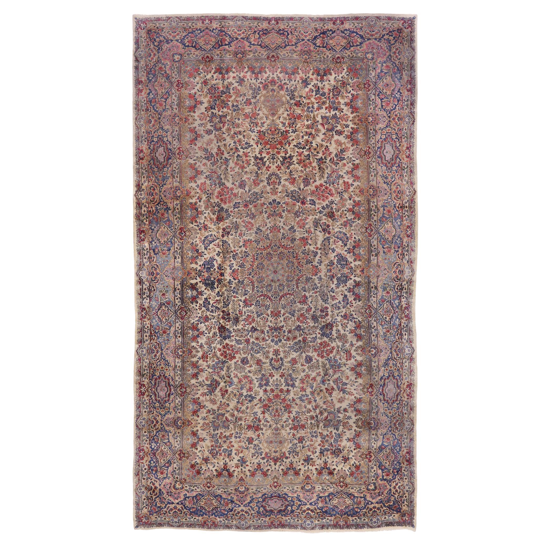 Antique Persian Kerman Rug, 09'07 x 17'06 For Sale