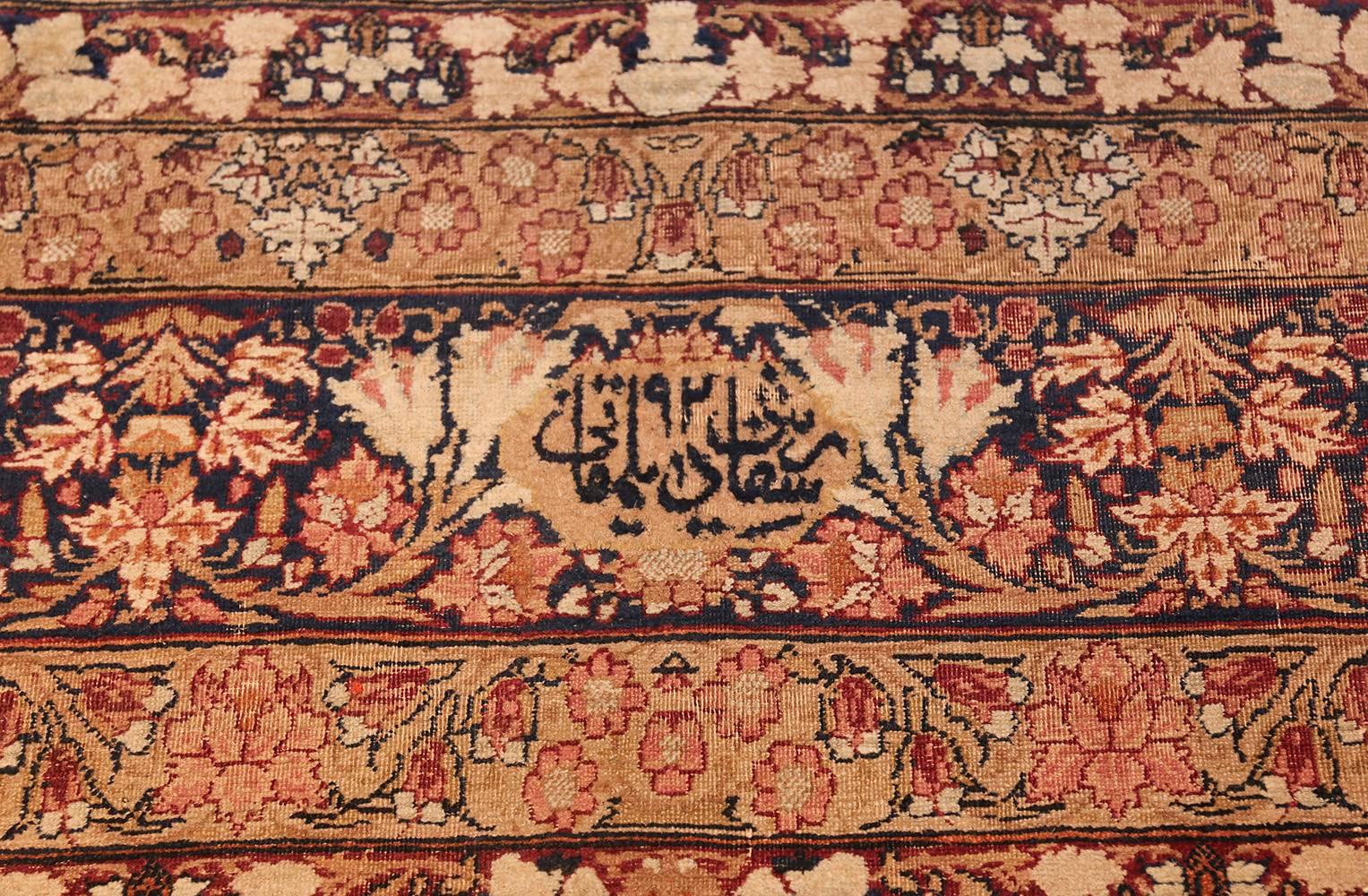 Antique Persian Kerman Rug, Country of Origin: Persia, Circa Date: Late 19th Century. Size: 8 ft 8 in x 12 ft 3 in (2.64 m x 3.73 m)

This exquisite antique Kerman is inspired by the fabric and wallpapers designed by William Morris. It depicts an