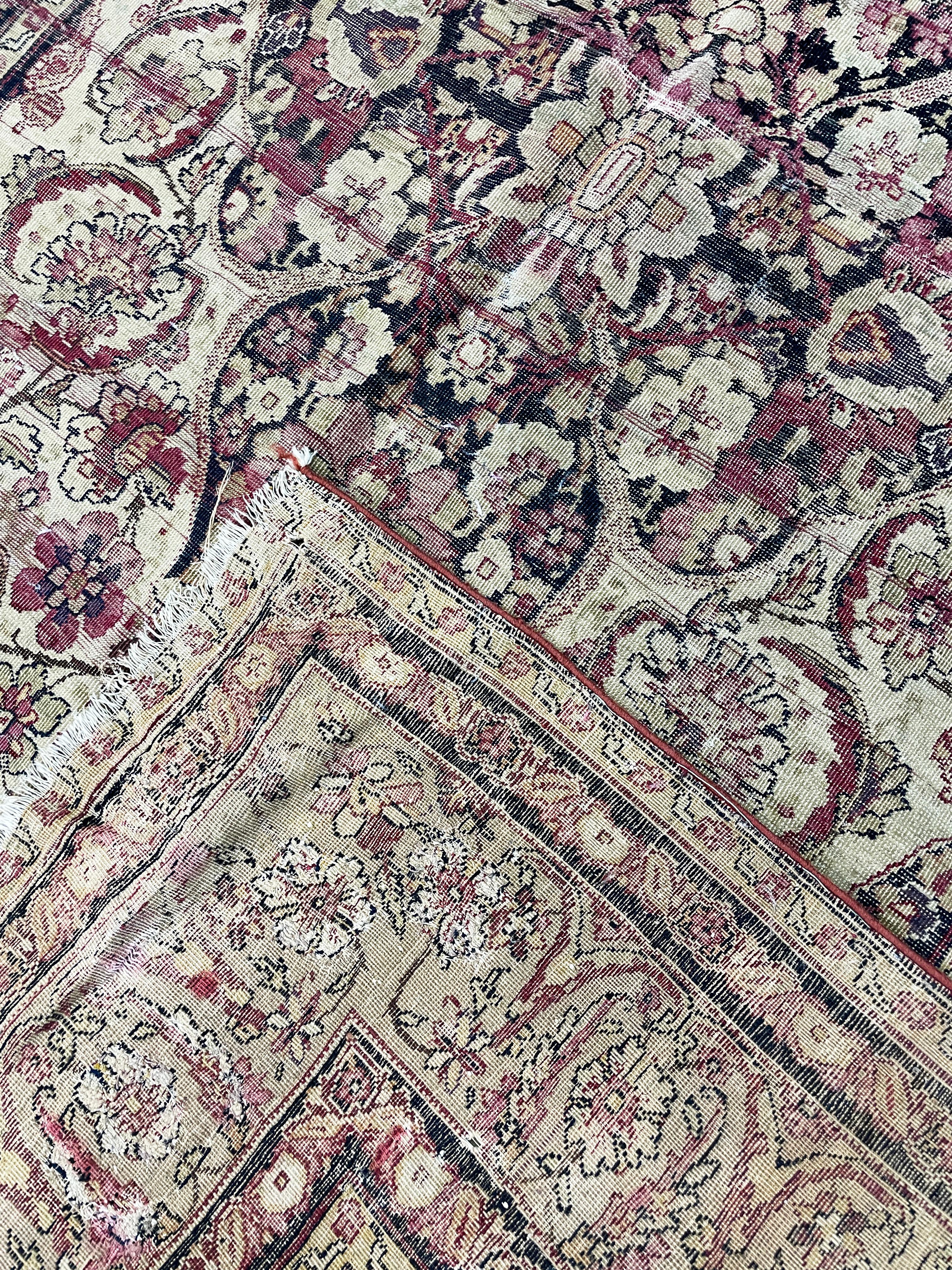 Antiker persischer Kermanshah/Laver-Teppich aus Persien, ca. 1880er Jahre, extrem fein  im Zustand „Gut“ im Angebot in Evanston, IL