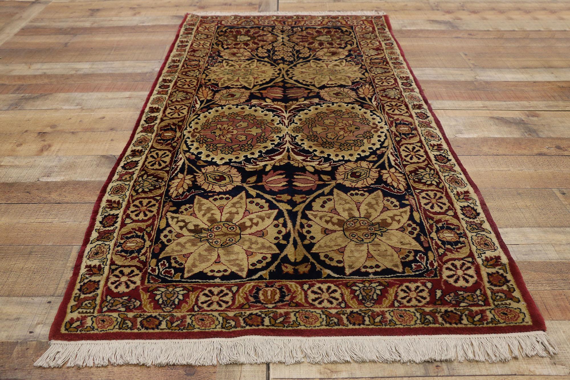 Antiker persischer Kermanshah-Teppich im traditionellen Stil (20. Jahrhundert) im Angebot