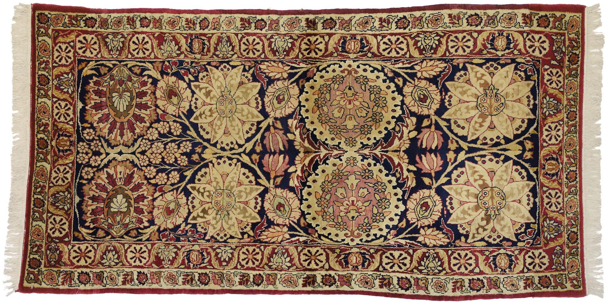 Antique Persian Kermanshah Rug with Traditional Style For Sale 1