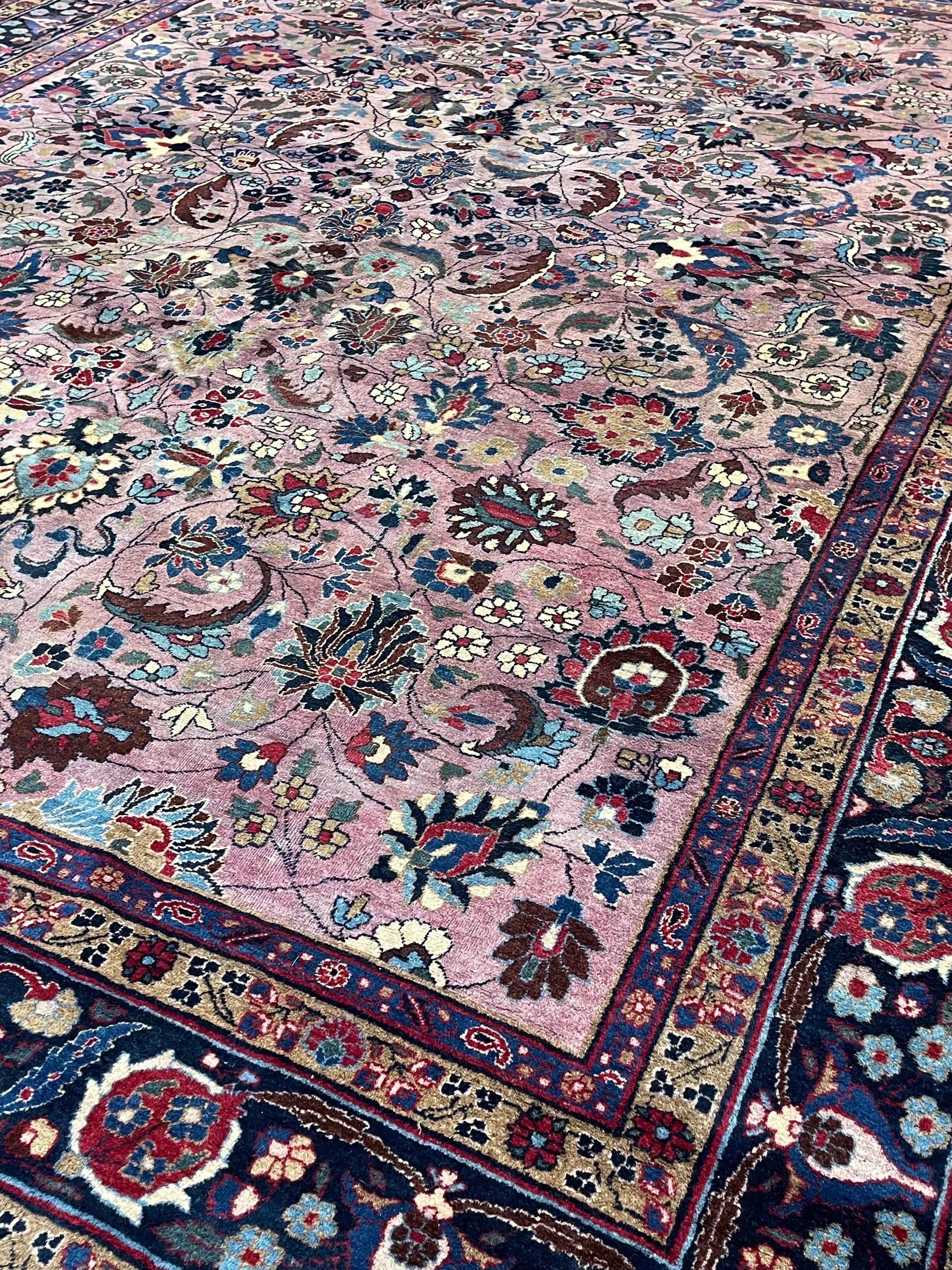 Antique Persian Khorasan Carpet, circa 1930 For Sale 1