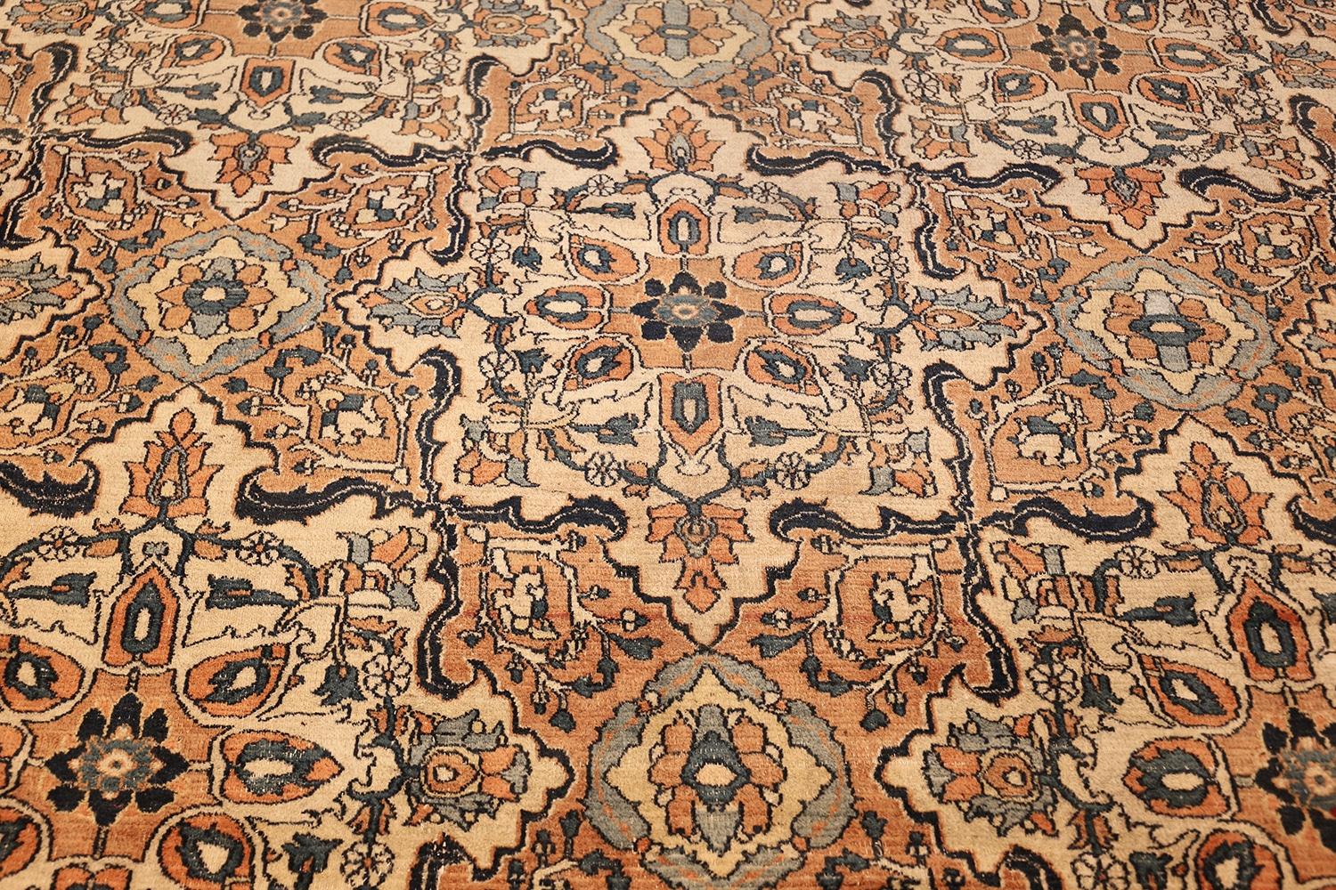 Antique Persian Khorassan Carpet. 14 ft 6 in x 20 ft 7 in In Good Condition For Sale In New York, NY