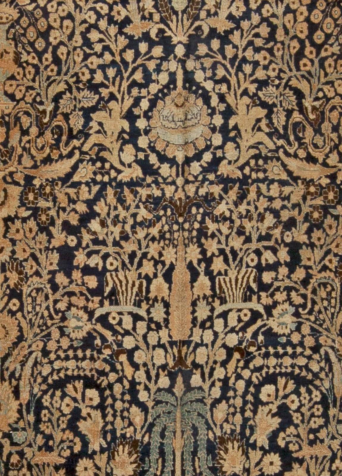 Fine Antique Persian Khorassan handmade wool rug
Size: 9'9