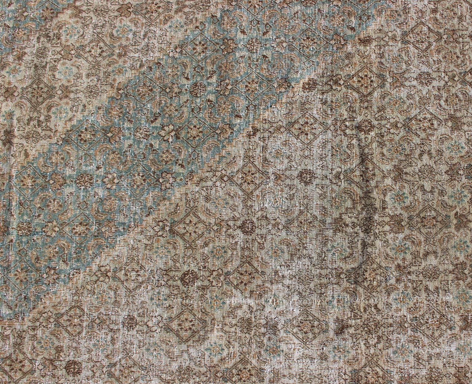 Laine Tapis persan ancien de Khorassan avec un motif géométrique de diamants en sarcelle et brun en vente