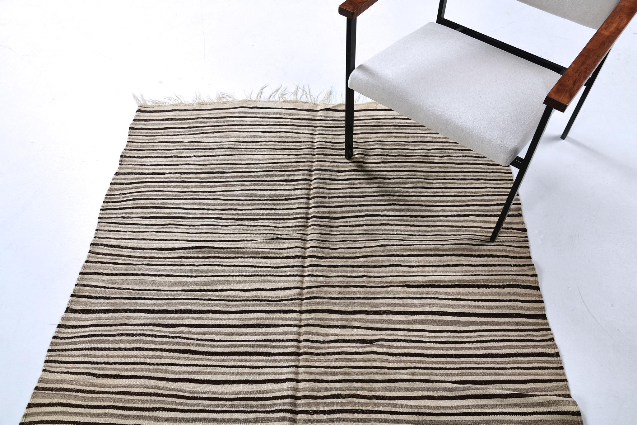 Teppich Nummer
28673
Größe
4' 4