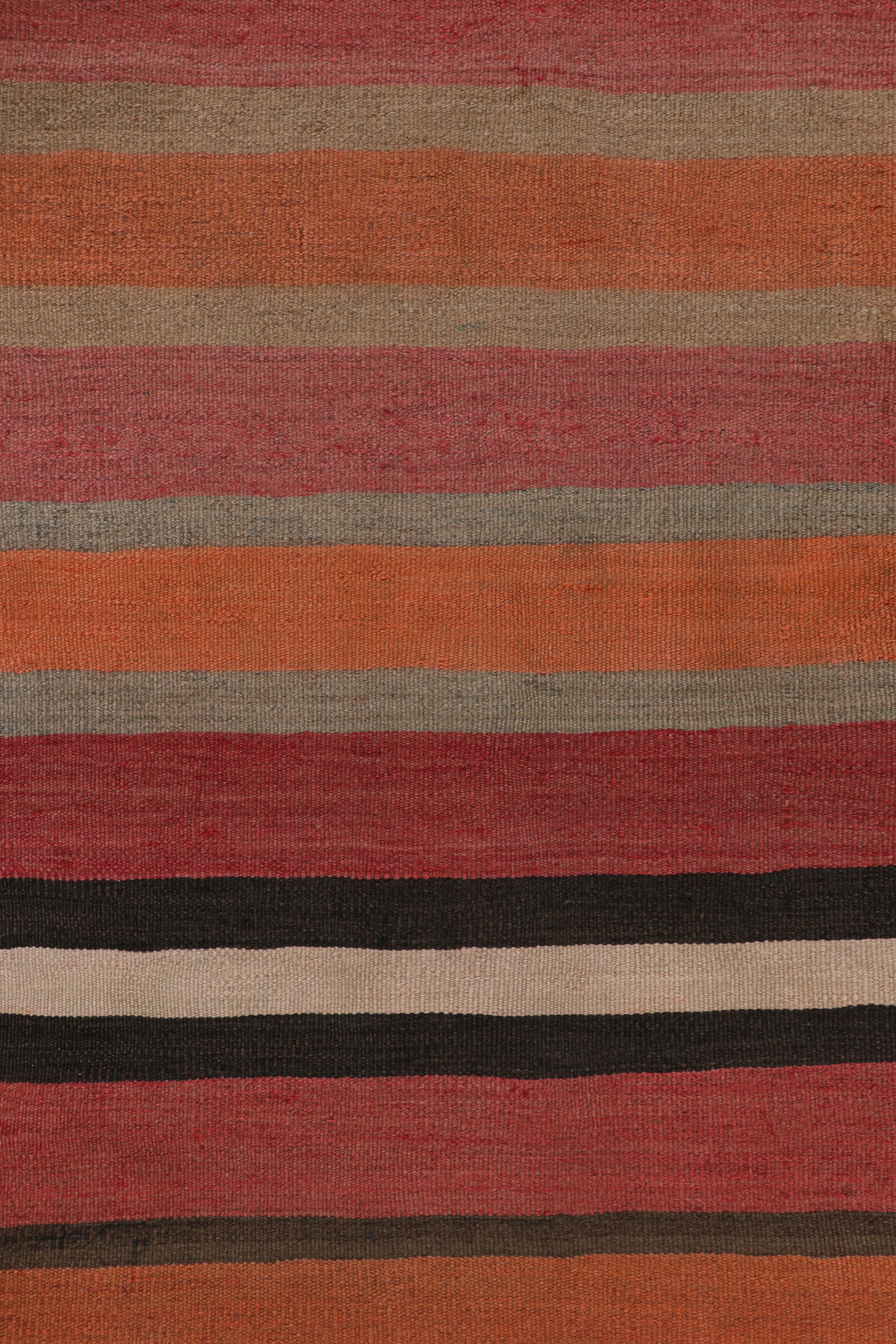 Antiker persischer Kelim mit mehrfarbigen Streifen  Rug & Kilim  Rug & Kilim Website (Persisch) im Angebot
