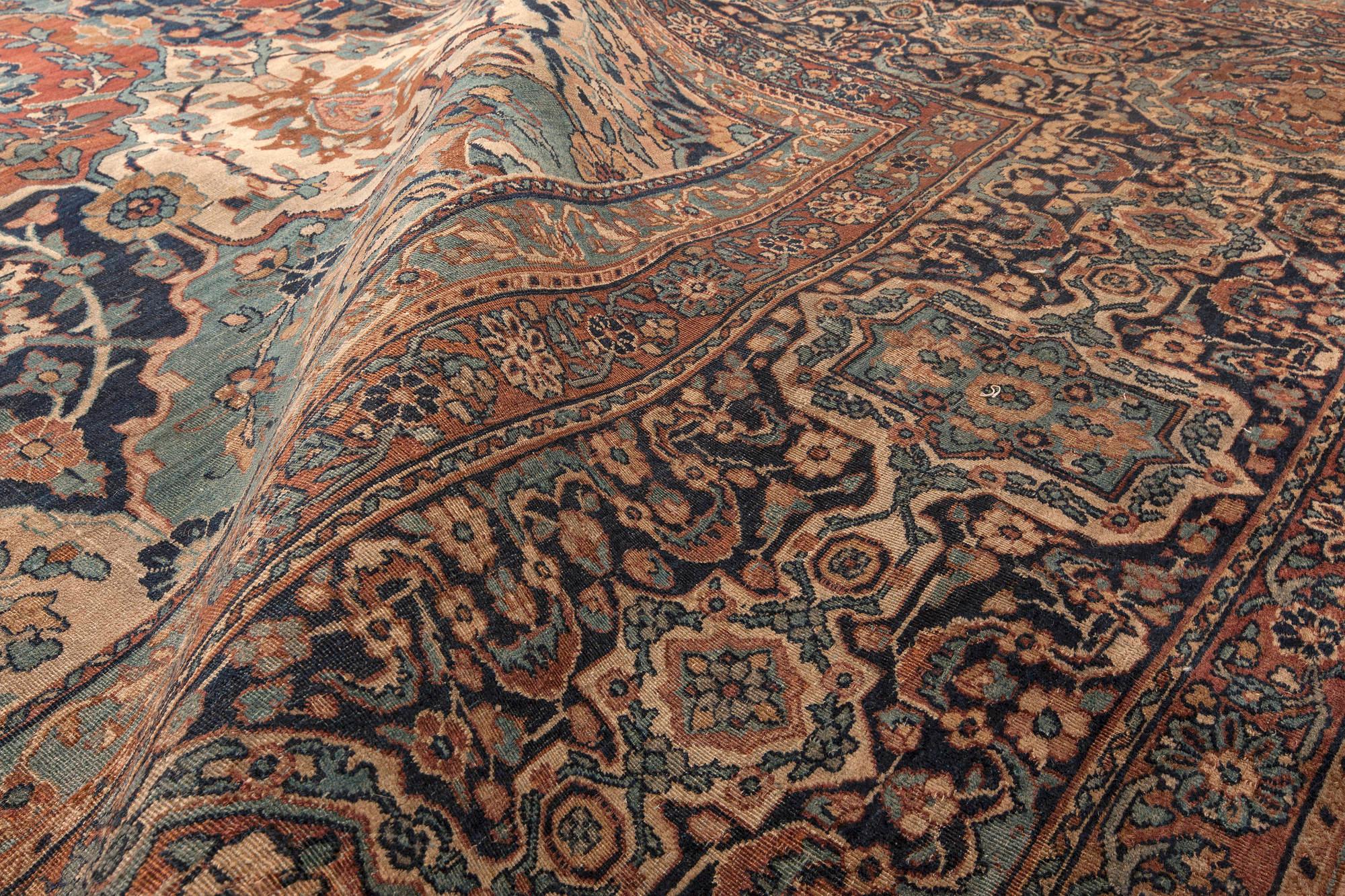 Antique Persian Kirman Botanic Handmade Wool Rug In Good Condition For Sale In New York, NY