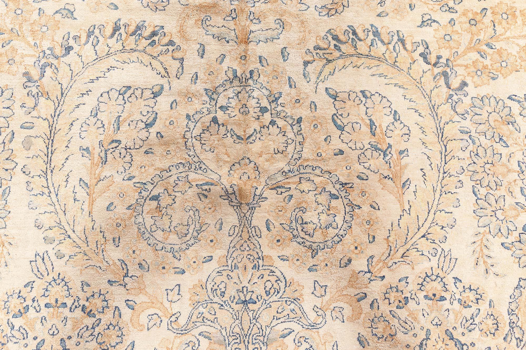 Lana Tappeto antico persiano Kirman Camel in lana fatto a mano in vendita