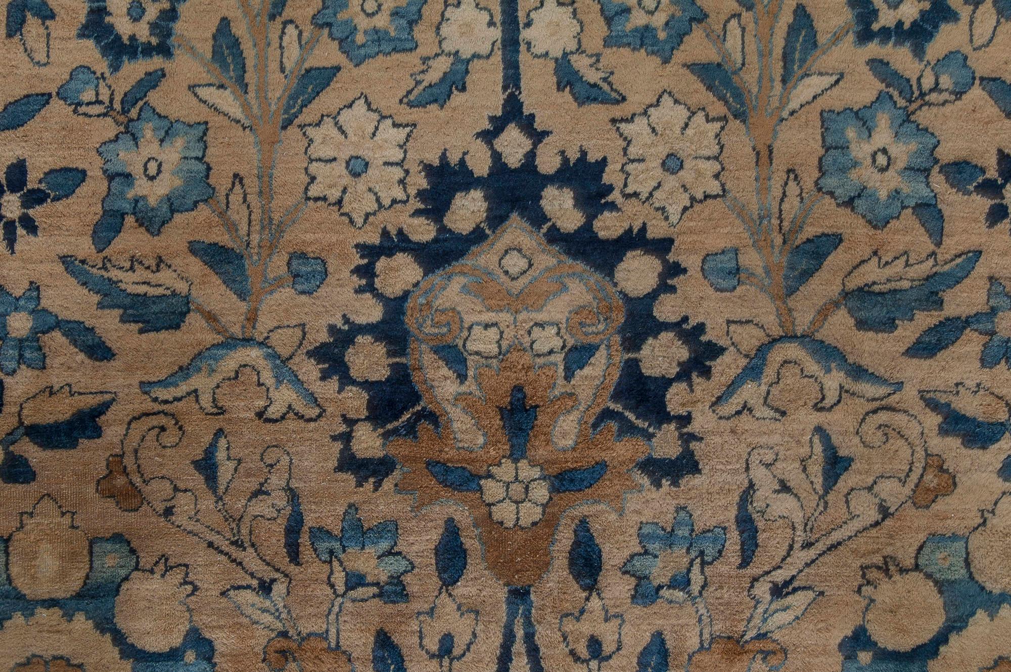 Antique Persian Kirman carpet
Size: 13'5