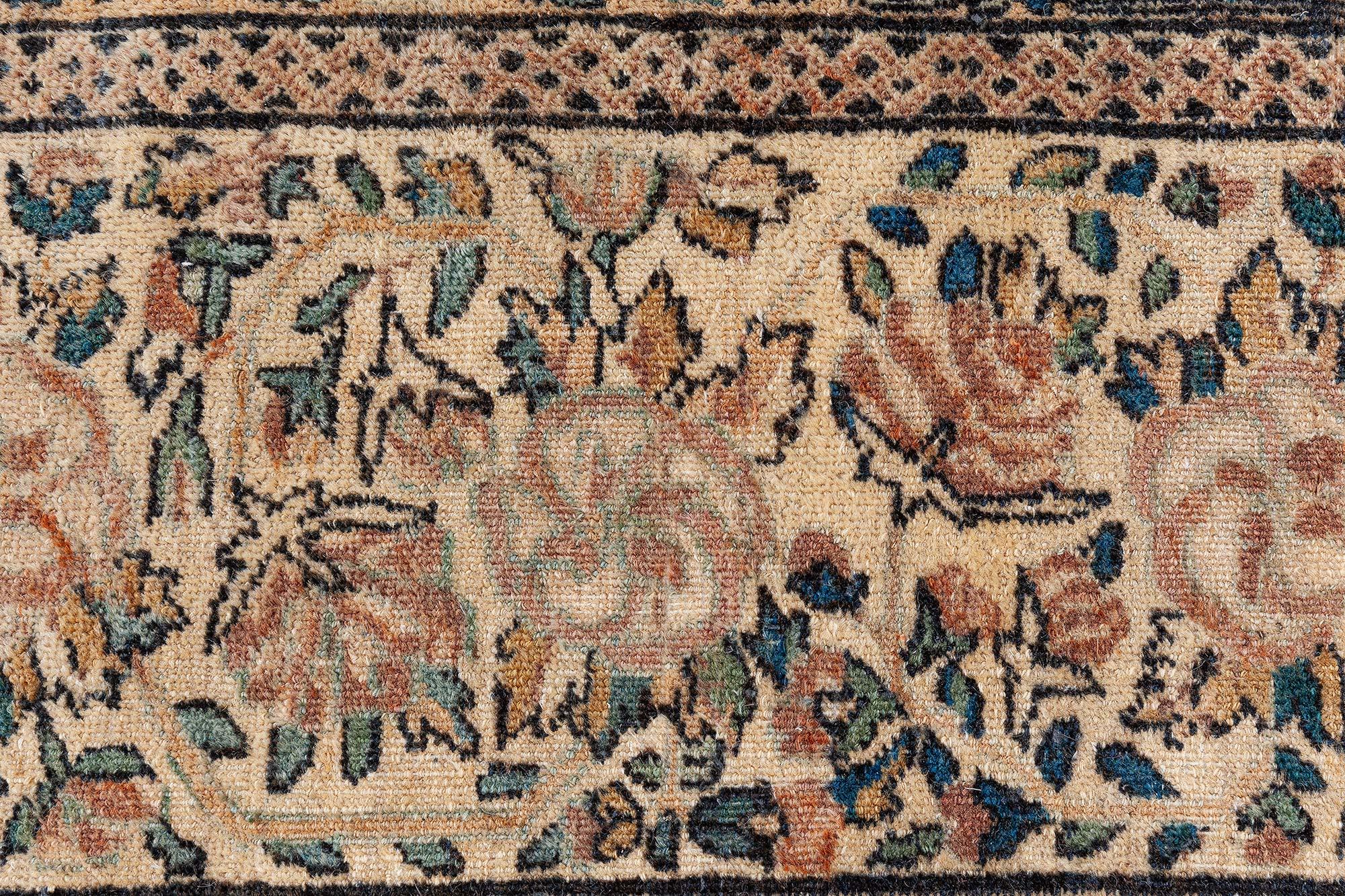 Tapis persan Kirman ancien noué à la main Doris Leslie Blau Bon état - En vente à New York, NY
