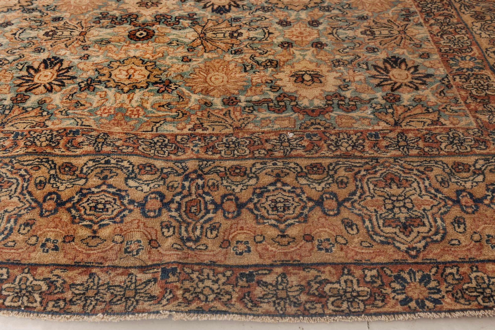 Antique Persian Kirman Handwoven Wool Rug In Good Condition For Sale In New York, NY