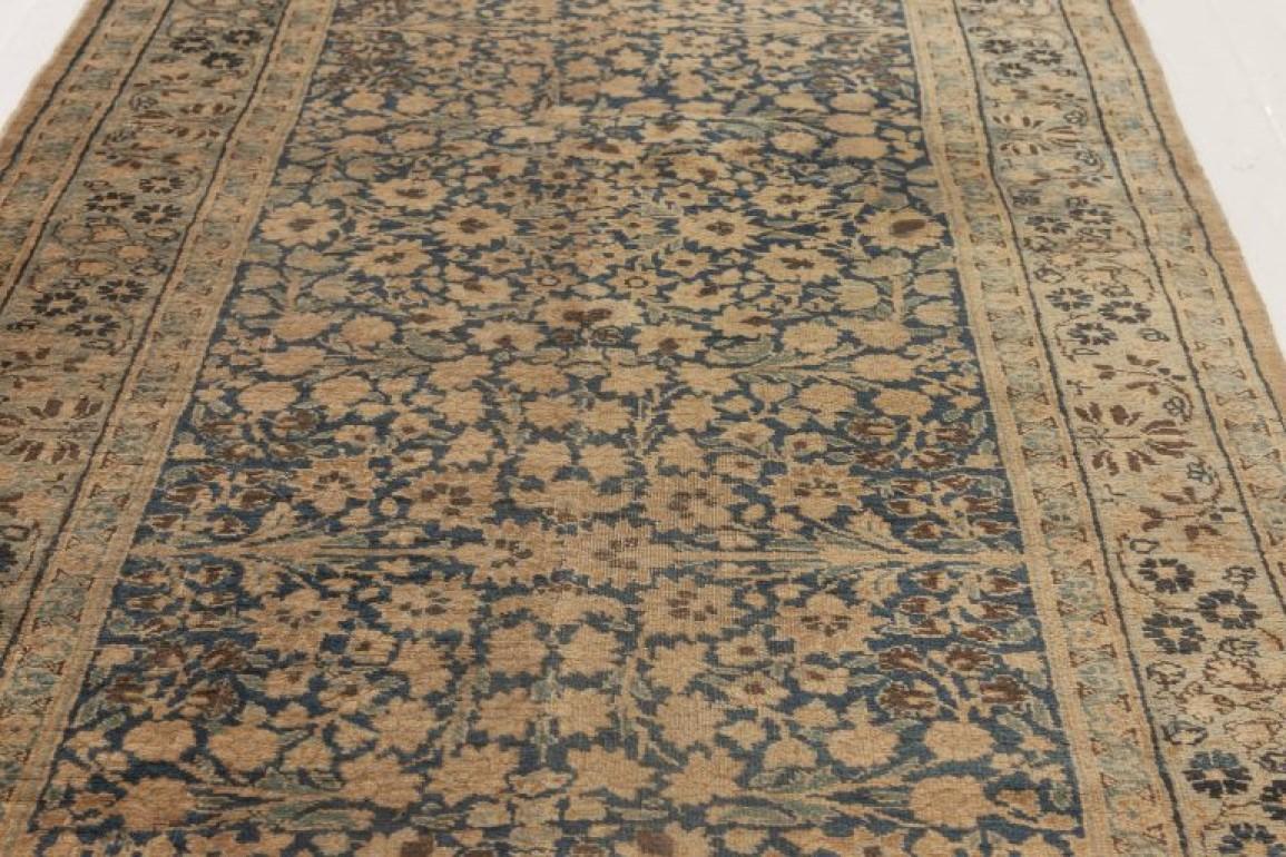 20ième siècle Chemin de table persan antique en laine tissée à la main Kirman en vente