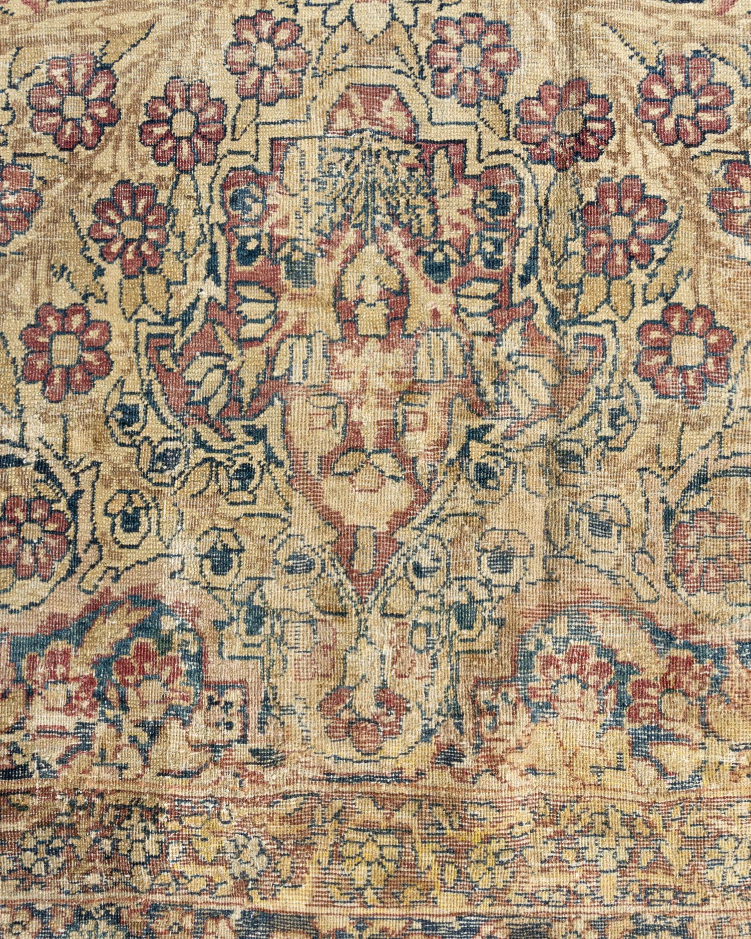 Antiker persischer Kirman-Teppich, um 1880  10'10 x 16'3 im Angebot 1