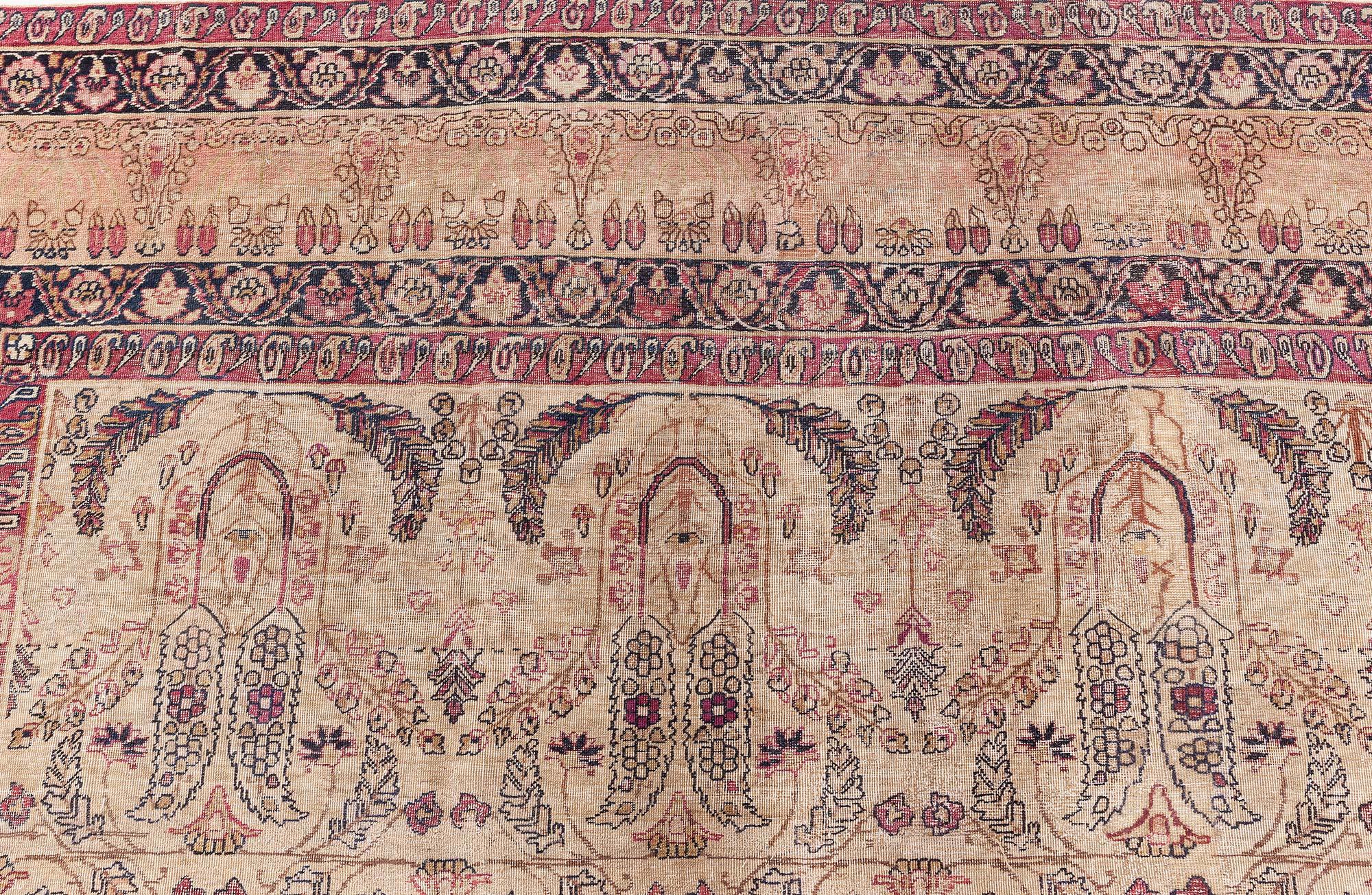 Persiano Tappeto persiano antico Kirman Doris Leslie Blau in vendita