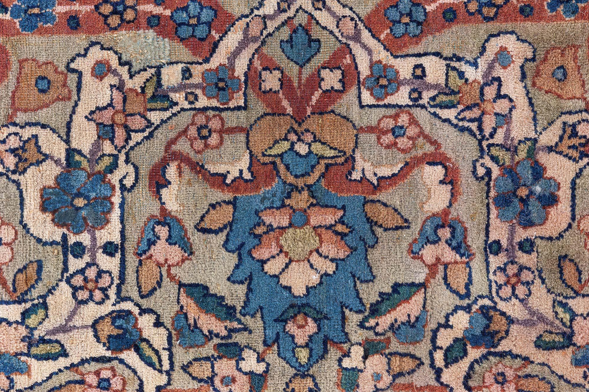 20ième siècle Tapis persan antique Kirman Doris Leslie Blau en vente