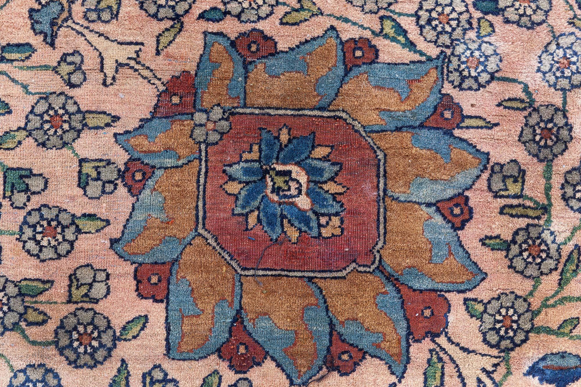 Laine Tapis persan antique Kirman Doris Leslie Blau en vente