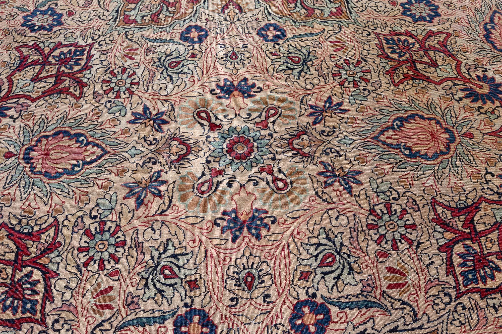 Ancien tapis persan Kirman
Taille : 408 × 541 cm (13'5