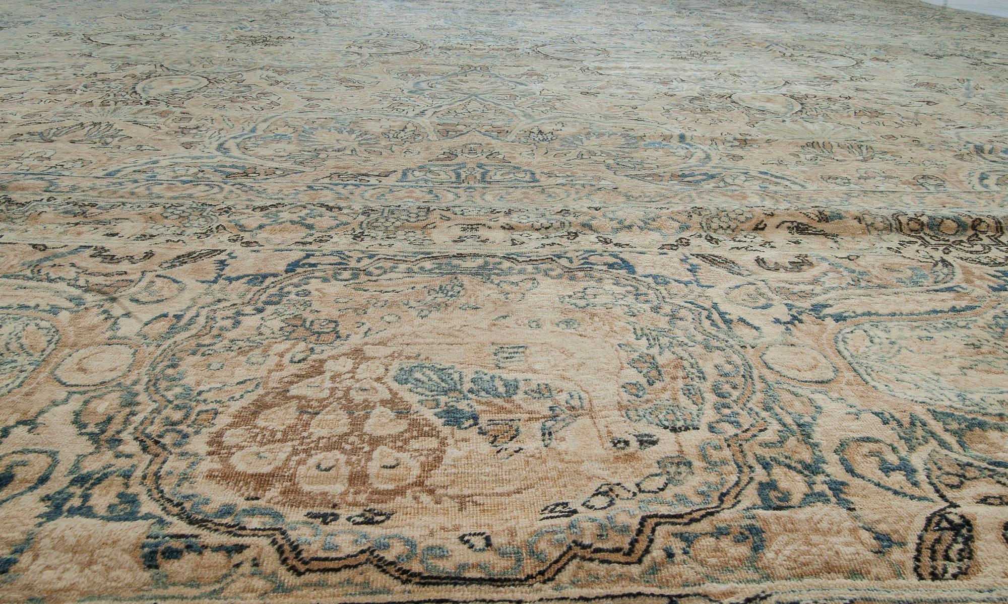 Authentic Persian Kirman Botanic Handmade Wool Rug In Good Condition For Sale In New York, NY