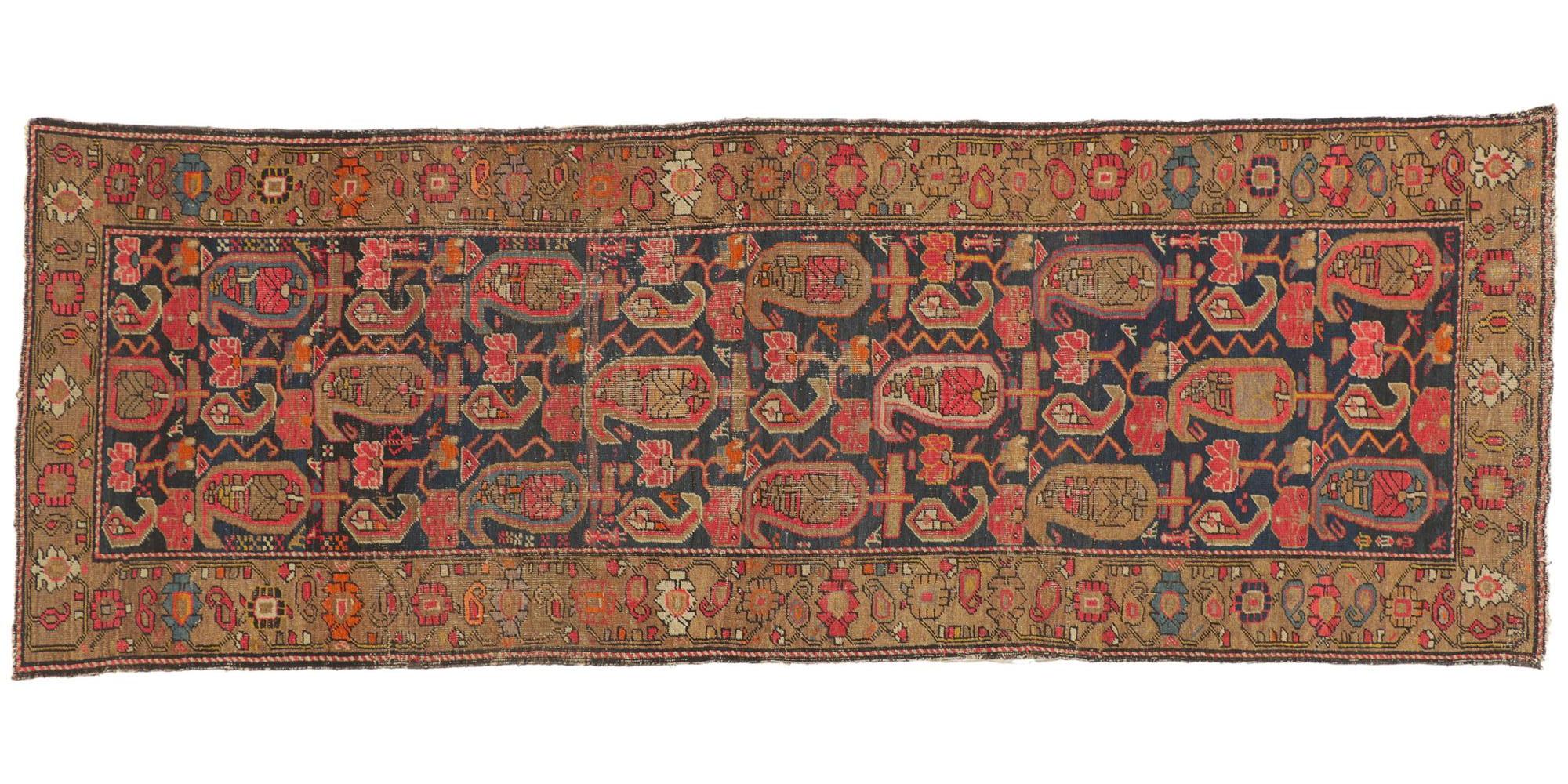 Late 19th Century Antique Persian Kurdish Carpet with Traditional Style For Sale 4