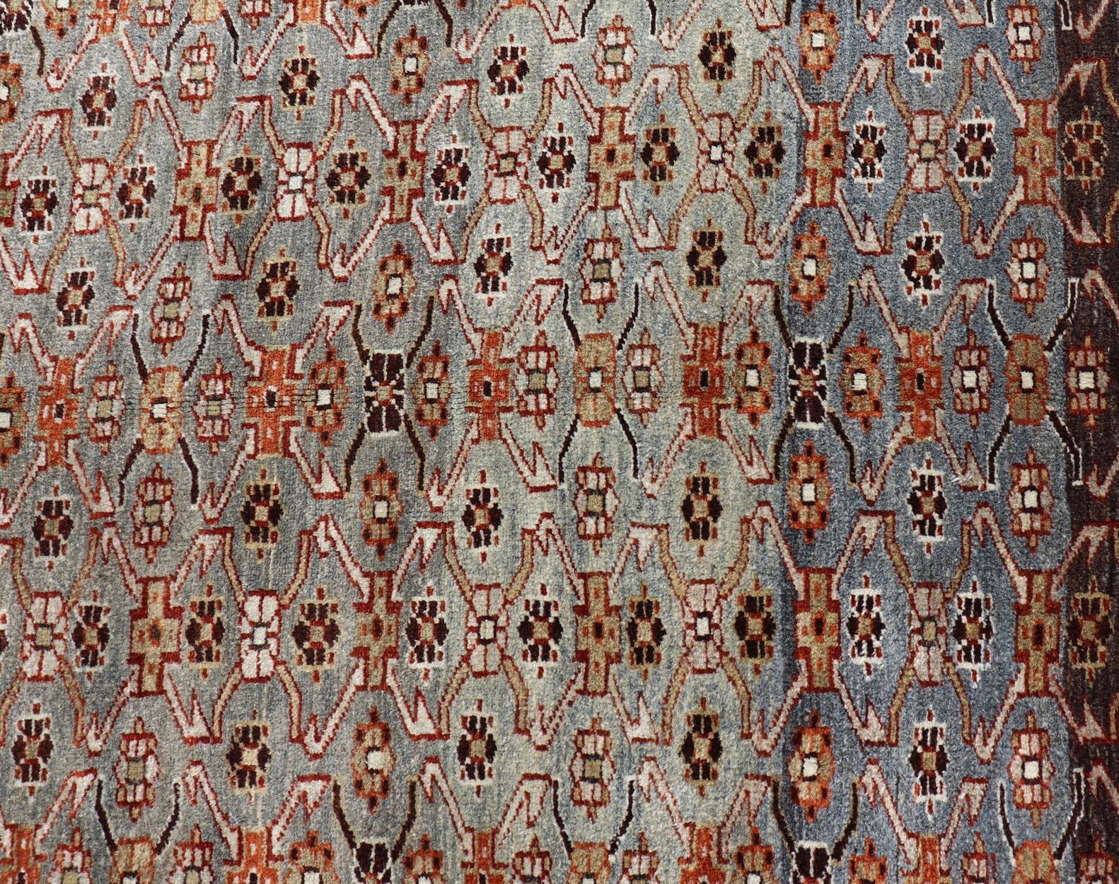 Antique Persian Kurdish Gallery Rug with Allover Geometric Design 5'1 x 10'6 en venta 5