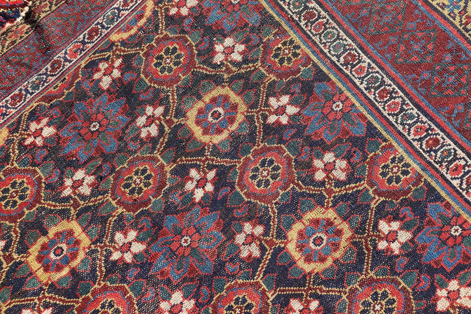 Antiker persisch-kurdischer Gallery-Teppich mit kompliziertem Blumenmuster 6'5 x 12'5 im Angebot 1