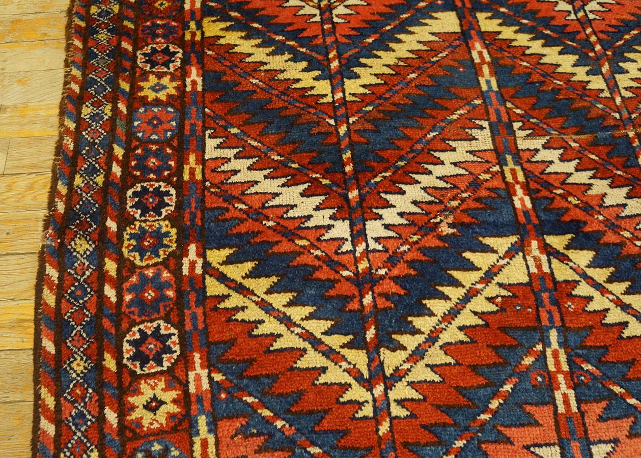 Wool Late 19th Century NE Persian Quchan Carpet ( 4' x 4' 10'' - 122 x 147 cm )  For Sale