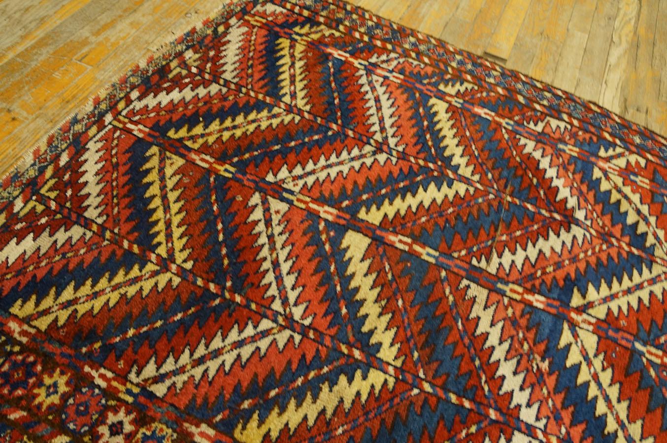 Late 19th Century NE Persian Quchan Carpet ( 4' x 4' 10'' - 122 x 147 cm )  For Sale 4