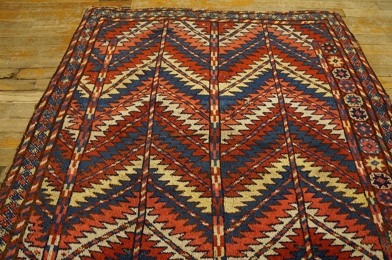 Late 19th Century NE Persian Quchan Carpet ( 4' x 4' 10'' - 122 x 147 cm )  For Sale 5