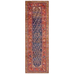 W. Persischer Kurdischer Teppich des frühen 20. Jahrhunderts ( 3'10" x 12'2" - 117 x 371)