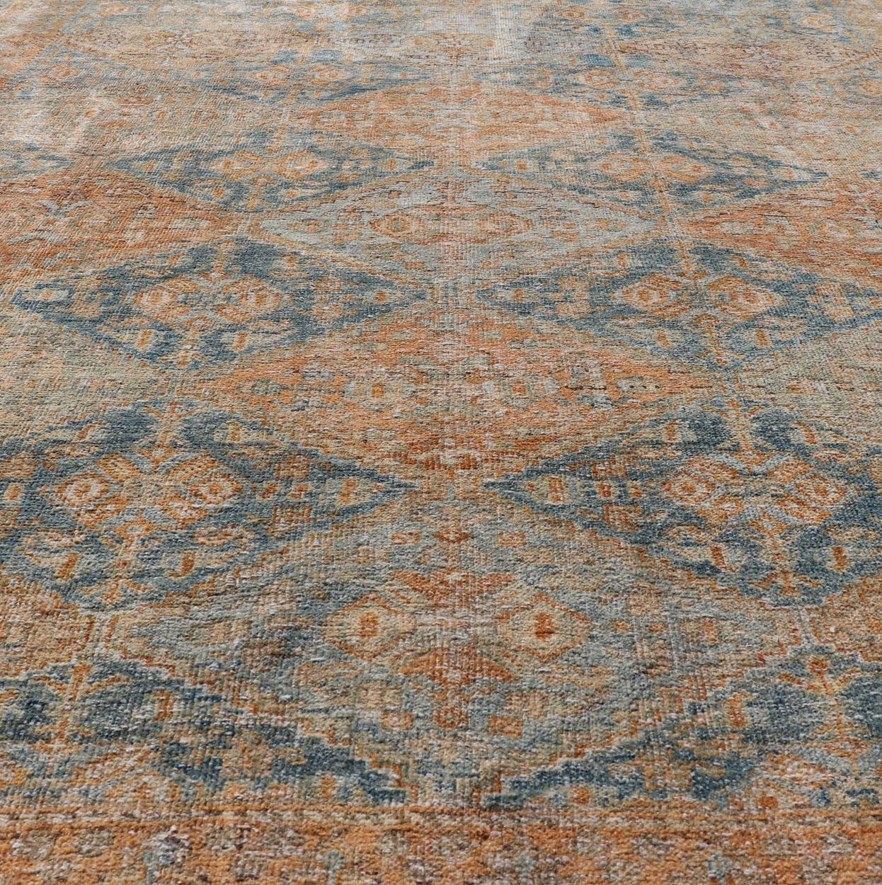 Antiker persischer Kurdischer Teppich mit geometrischem All-Over-Medaillon in Orange und Blau im Angebot 3