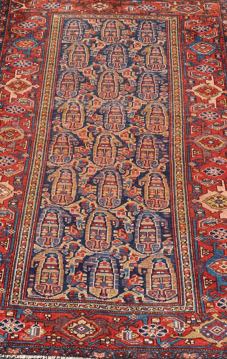 Tapis persan kurde ancien avec motifs sur toute sa surface vibrants 3'10 x 5'10 en vente 3
