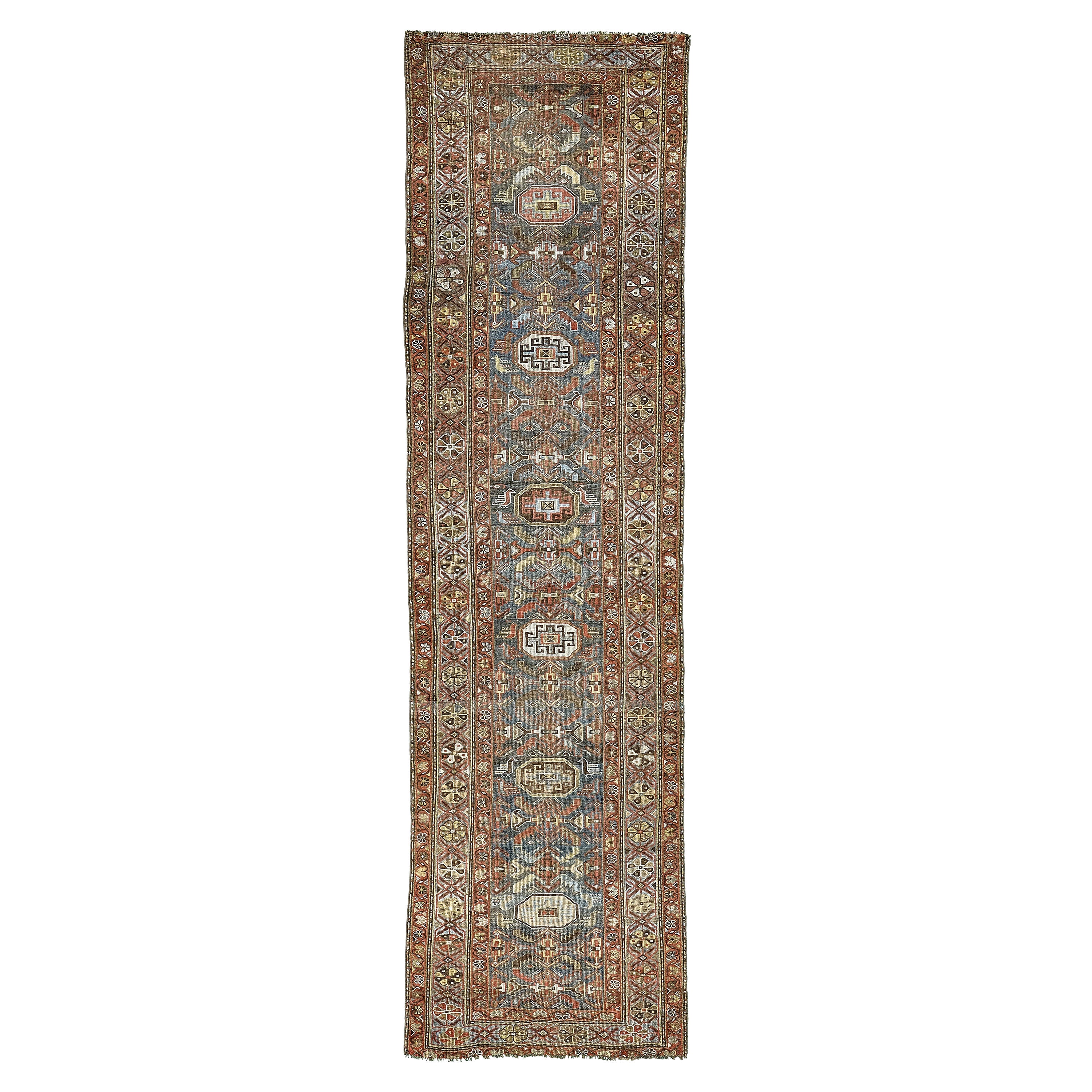 Tapis de couloir persan ancien du Kurdistan 26703 en vente