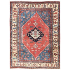 Grand tapis persan ancien Bakshaish Serapi en rouge brique, bleu royal et ivoire