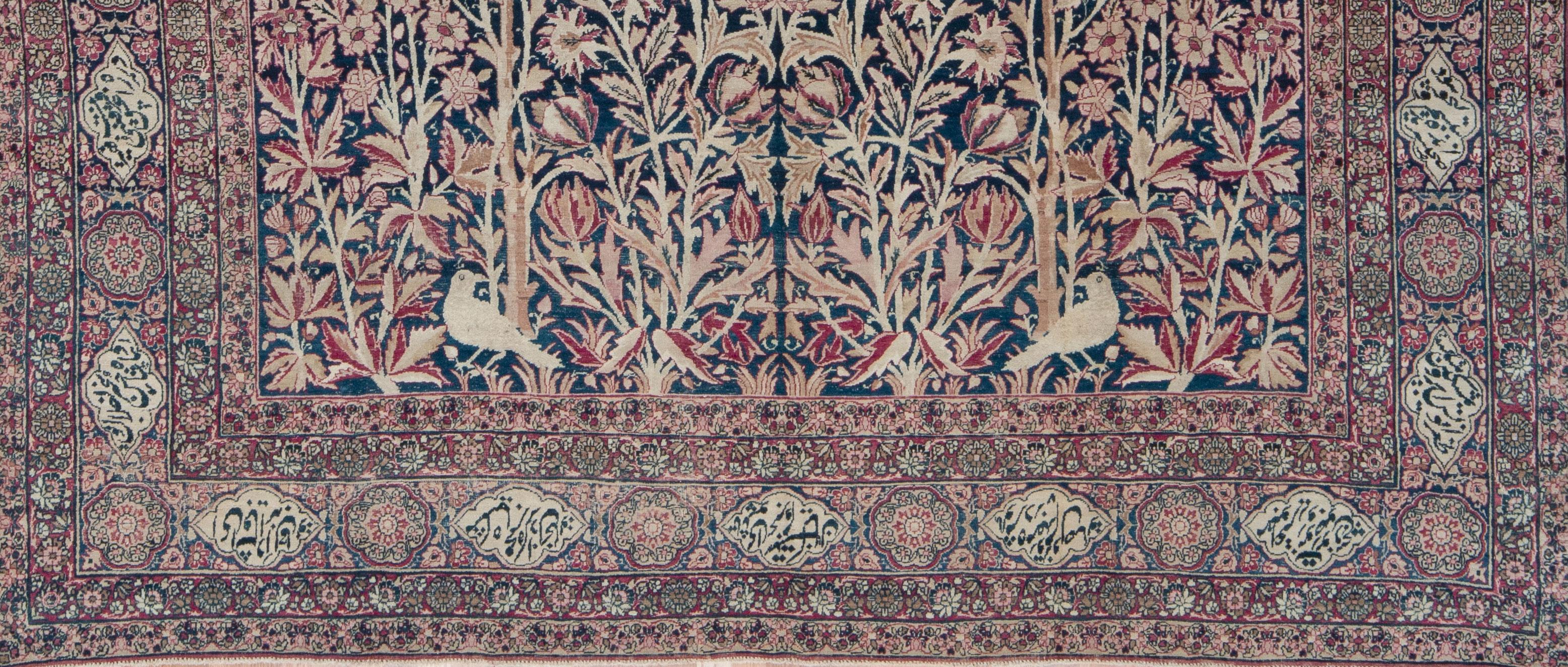 Antiker persischer Lavar-botanischer Teppich, spätes 19. Jahrhundert  (Holz) im Angebot