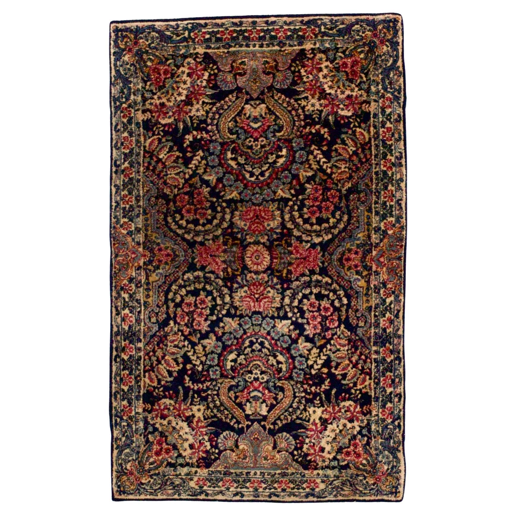 Tappeto antico persiano Lavar Kerman 1 of pair 3'0" x 5'0"
