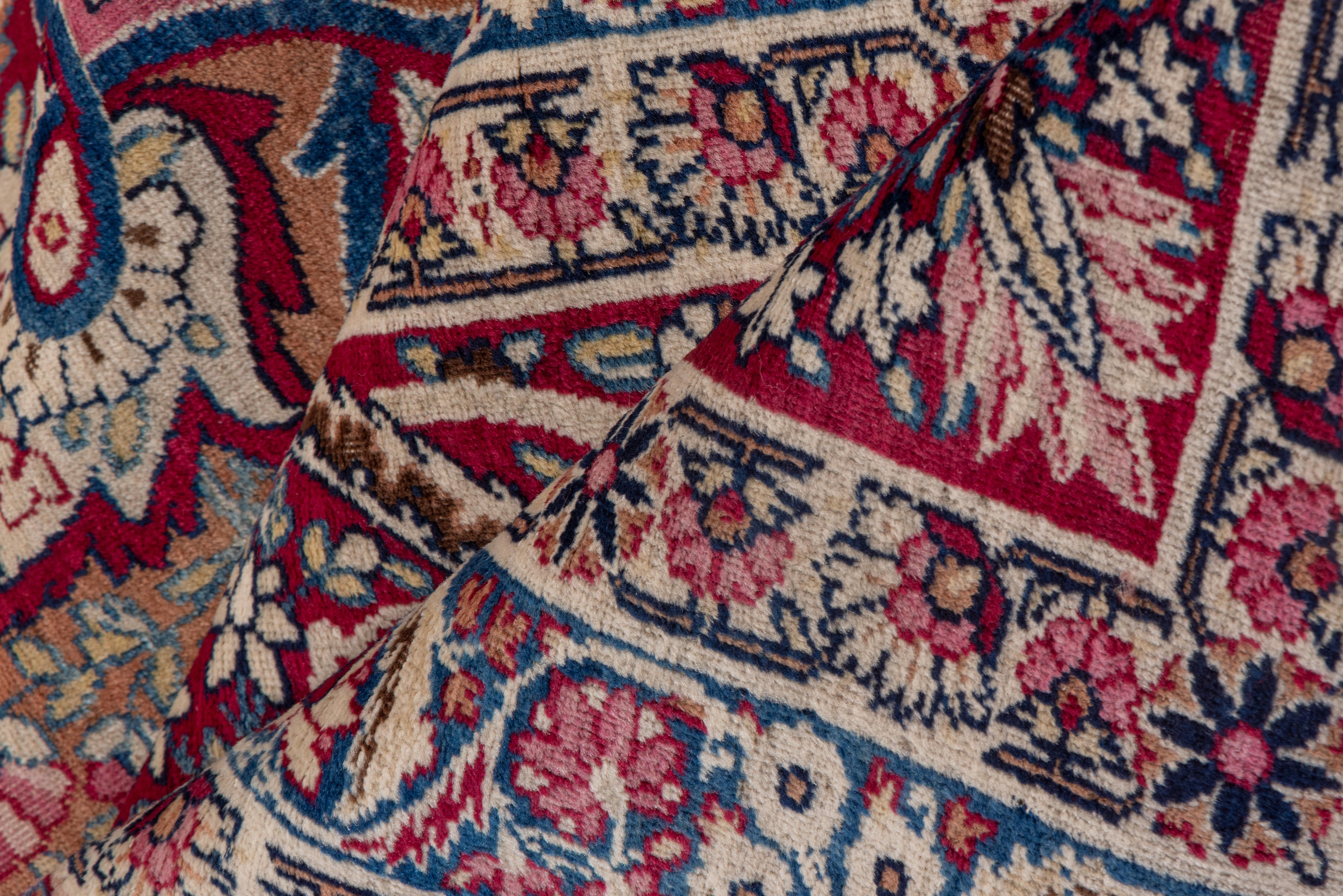 Antique Persian Lavar Kerman Carpet In Good Condition For Sale In New York, NY