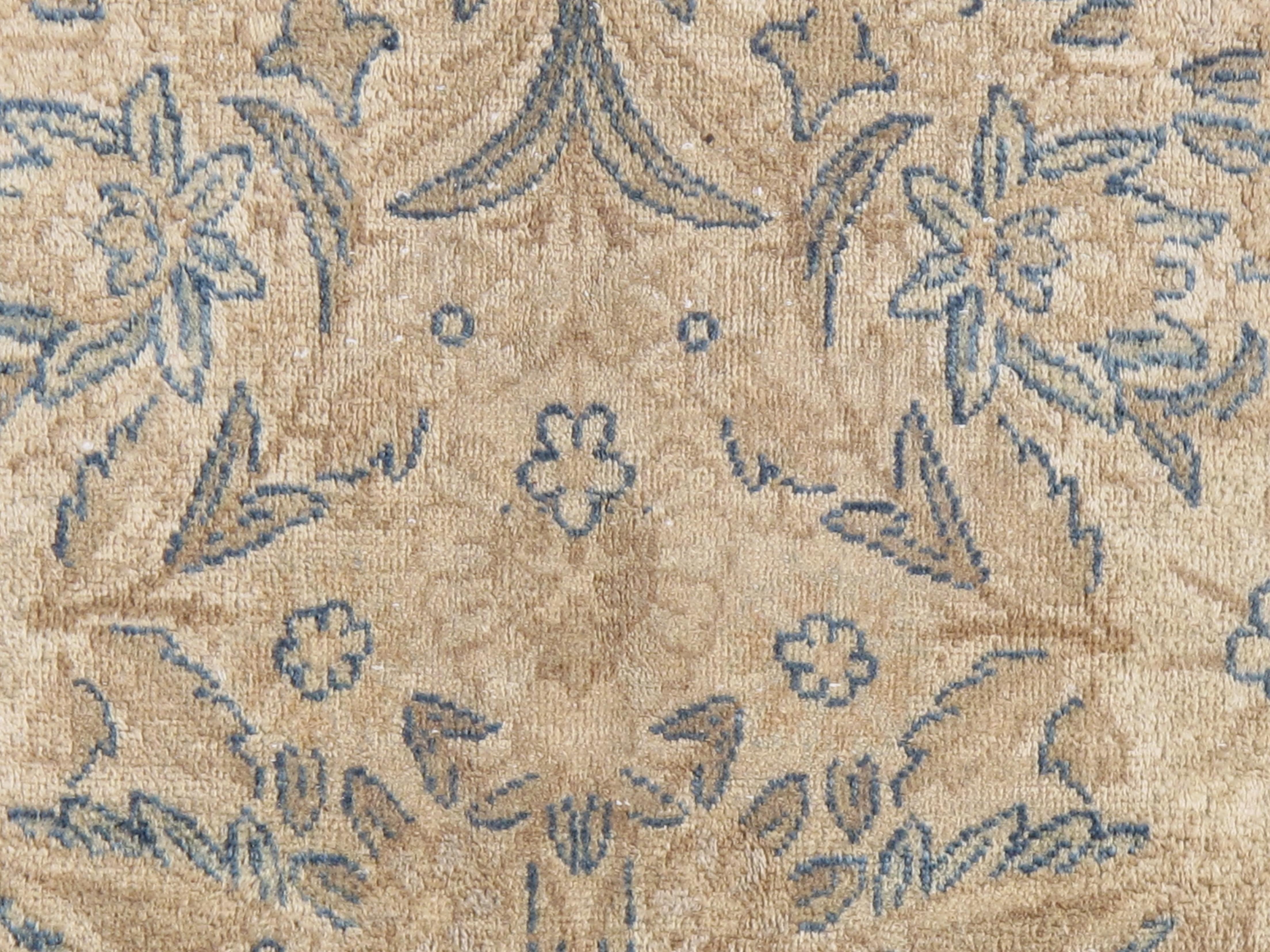 Laine Tapis persan ancien Lavar Kerman Oriental, fait à la main, ivoire, bleu en vente