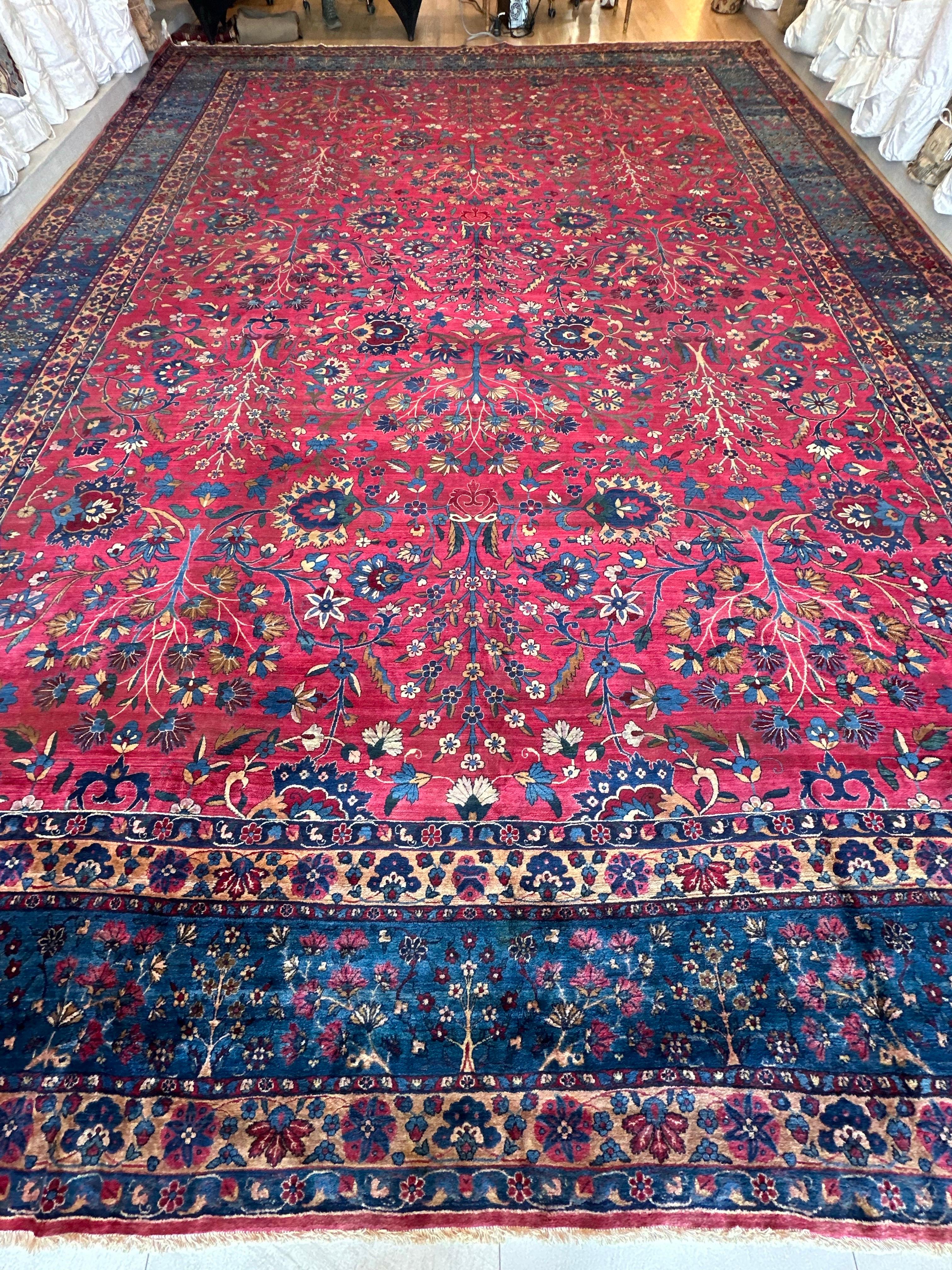 Tapis oriental persan ancien Lavar Kerman, fait à la main, rouge, ivoire, bleu clair en vente 4