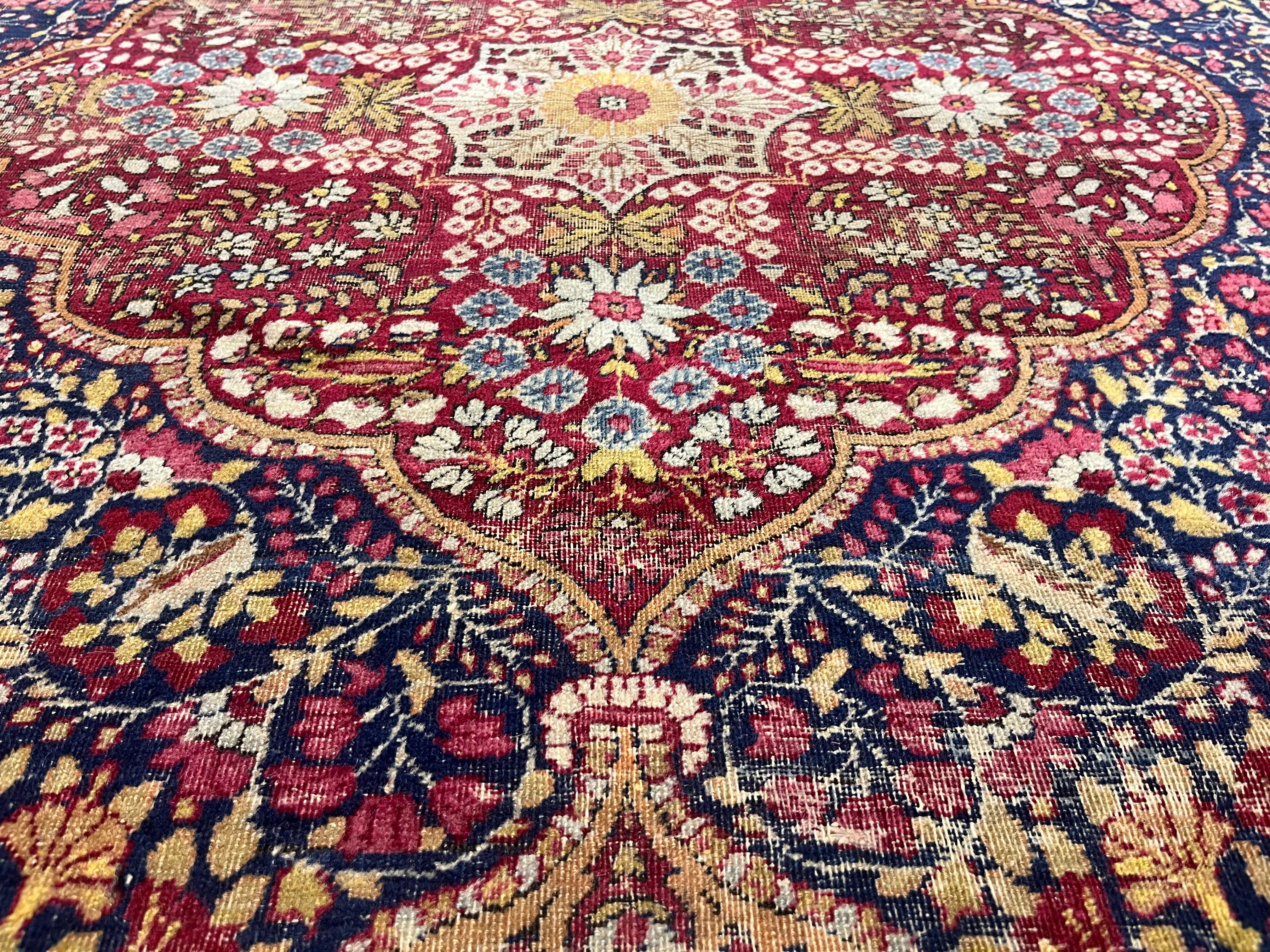Tapis ancien persan Lavar Kerman 4'6