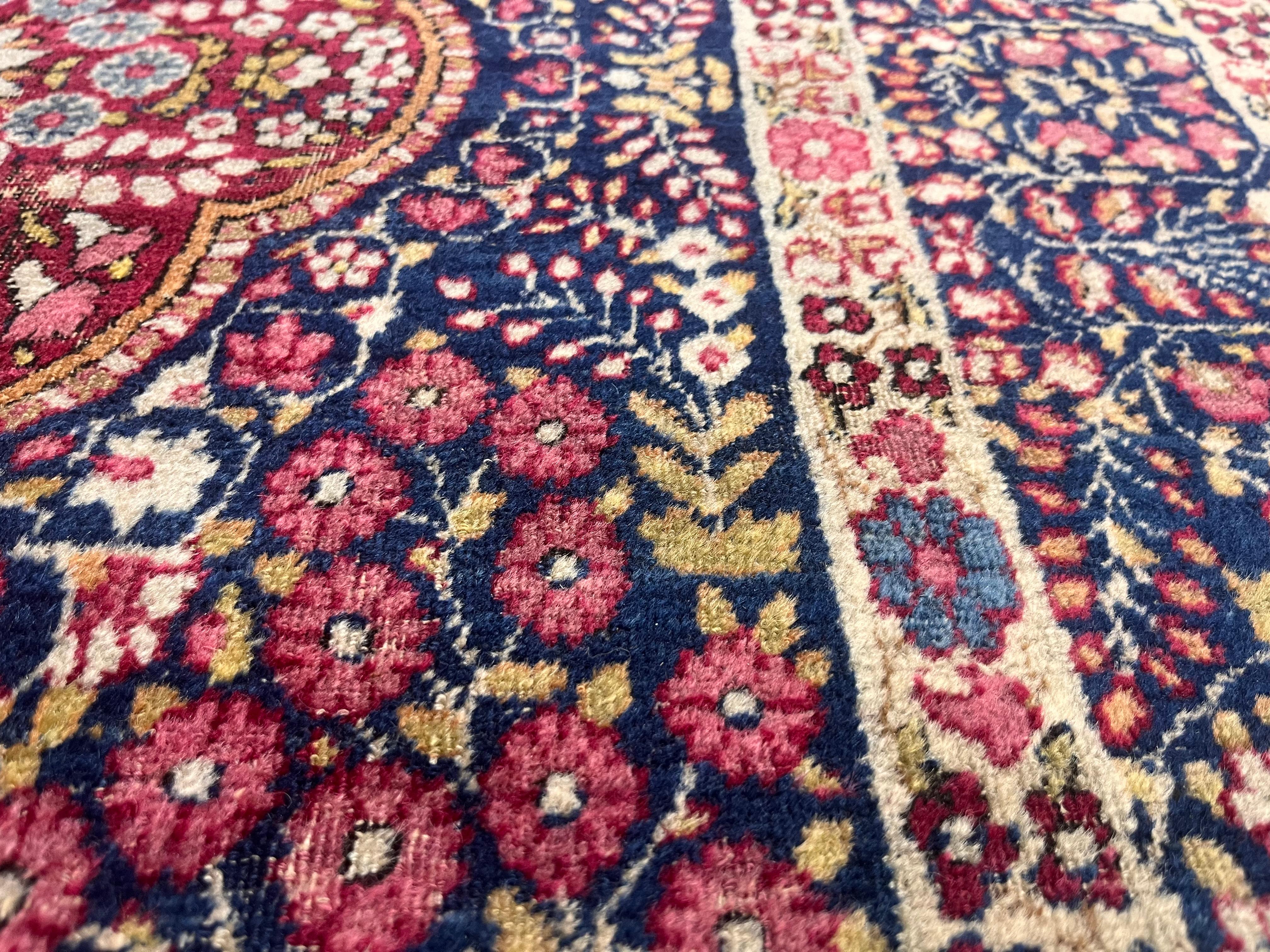 Tapis ancien persan Lavar Kerman 4'6