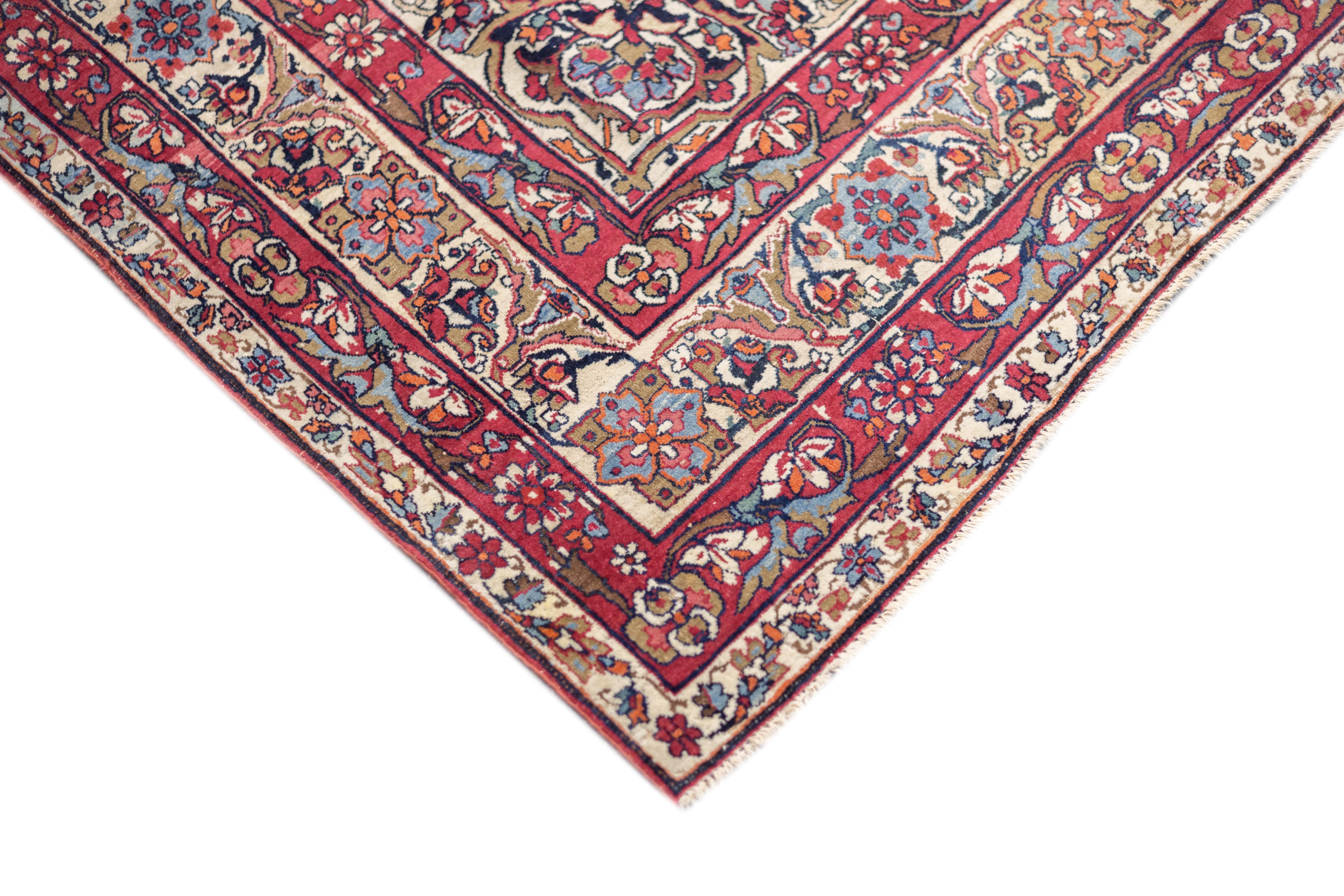 Antiker persischer Lavar Kerman-Teppich 4'6'' x 7'7'' (Handgeknüpft) im Angebot