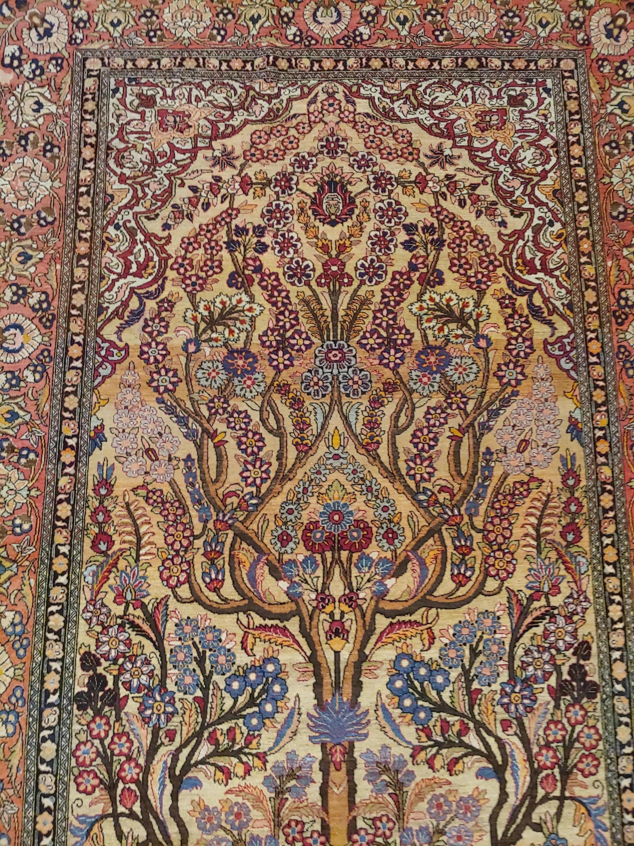 Antique Persian Lavar Kerman, Tree of Life, Wool, Scatter Size, 1915 In Good Condition For Sale In Williamsburg, VA
