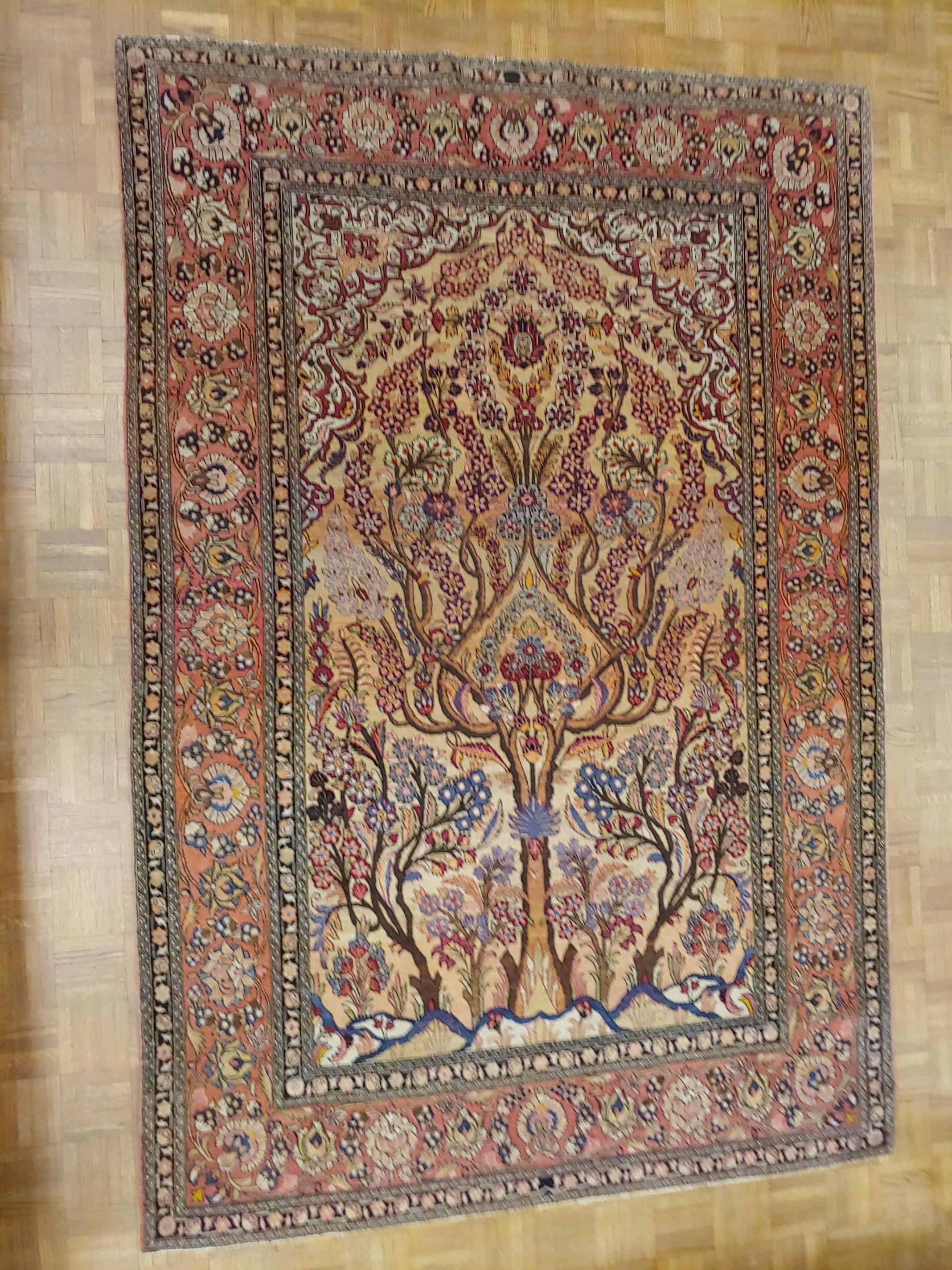 Antique Persian Lavar Kerman, Tree of Life, Wool, Scatter Size, 1915 For Sale 1