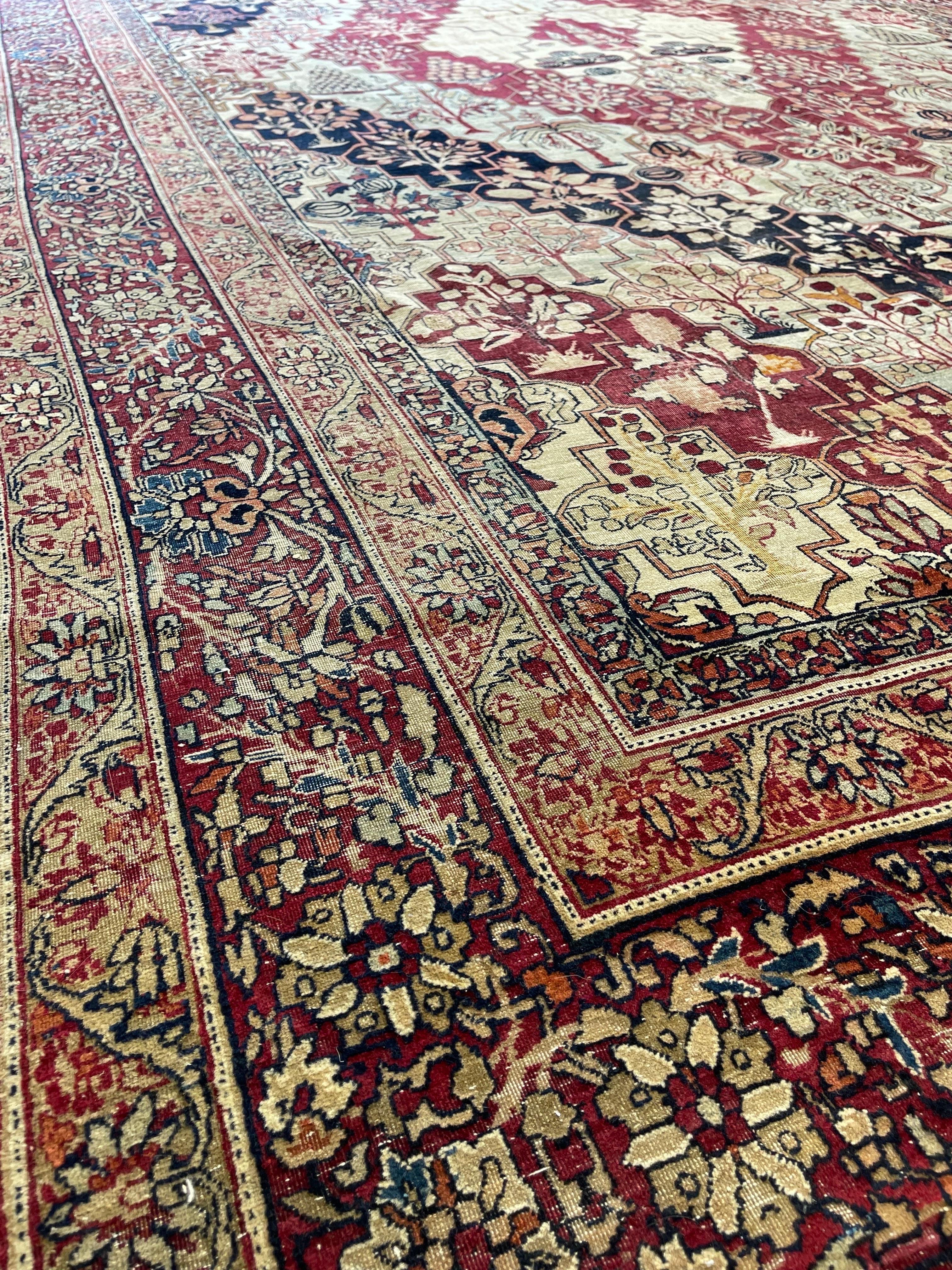 Ancien tapis de mariage persan Lavar Kerman circa 1900 Bon état - En vente à Morton Grove, IL