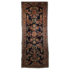 Tapis de couloir persan vintage Lilian à motifs floraux en bleu marine et rose abrash