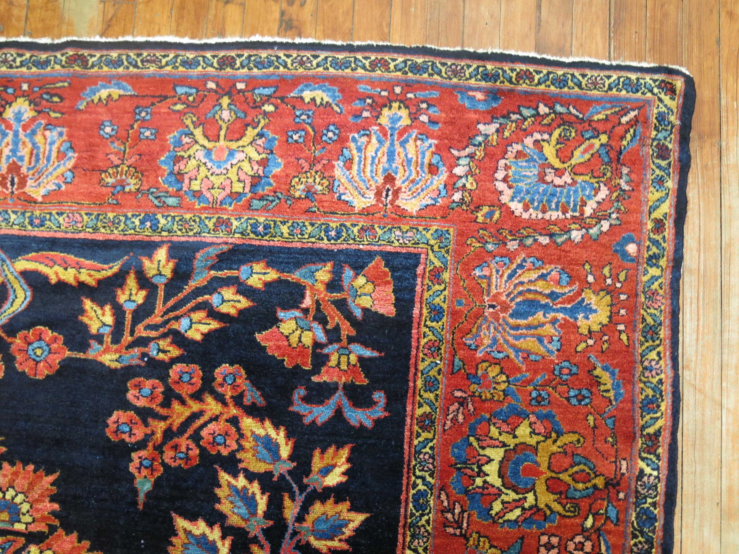 Formal medium pile condition persian Lilihan rug from the 1st quarter of the 20th century

Measures: 6'9'' x 9'6''.